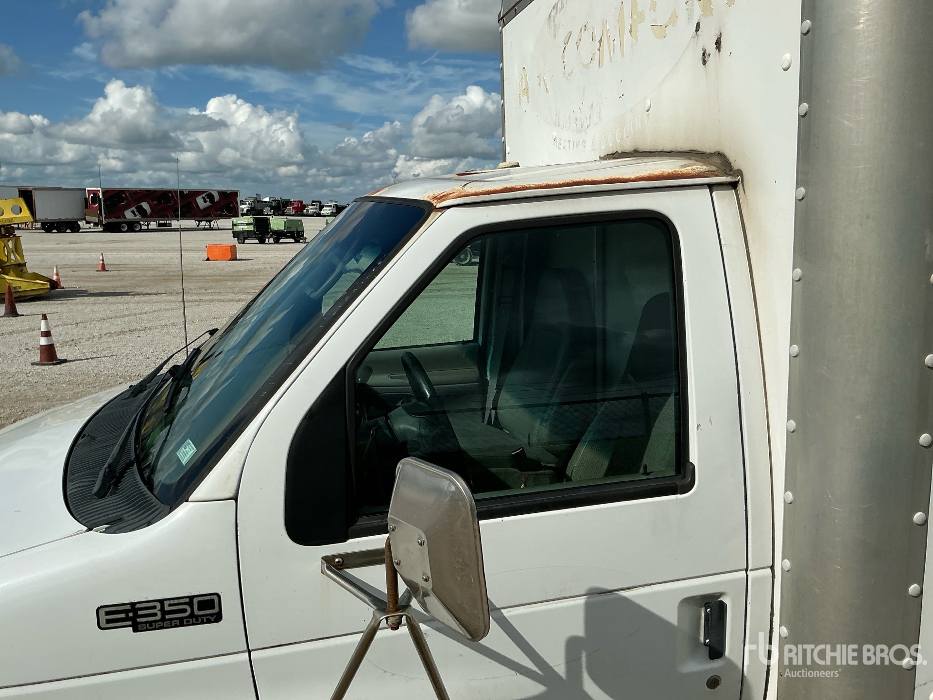2002 Ford E350