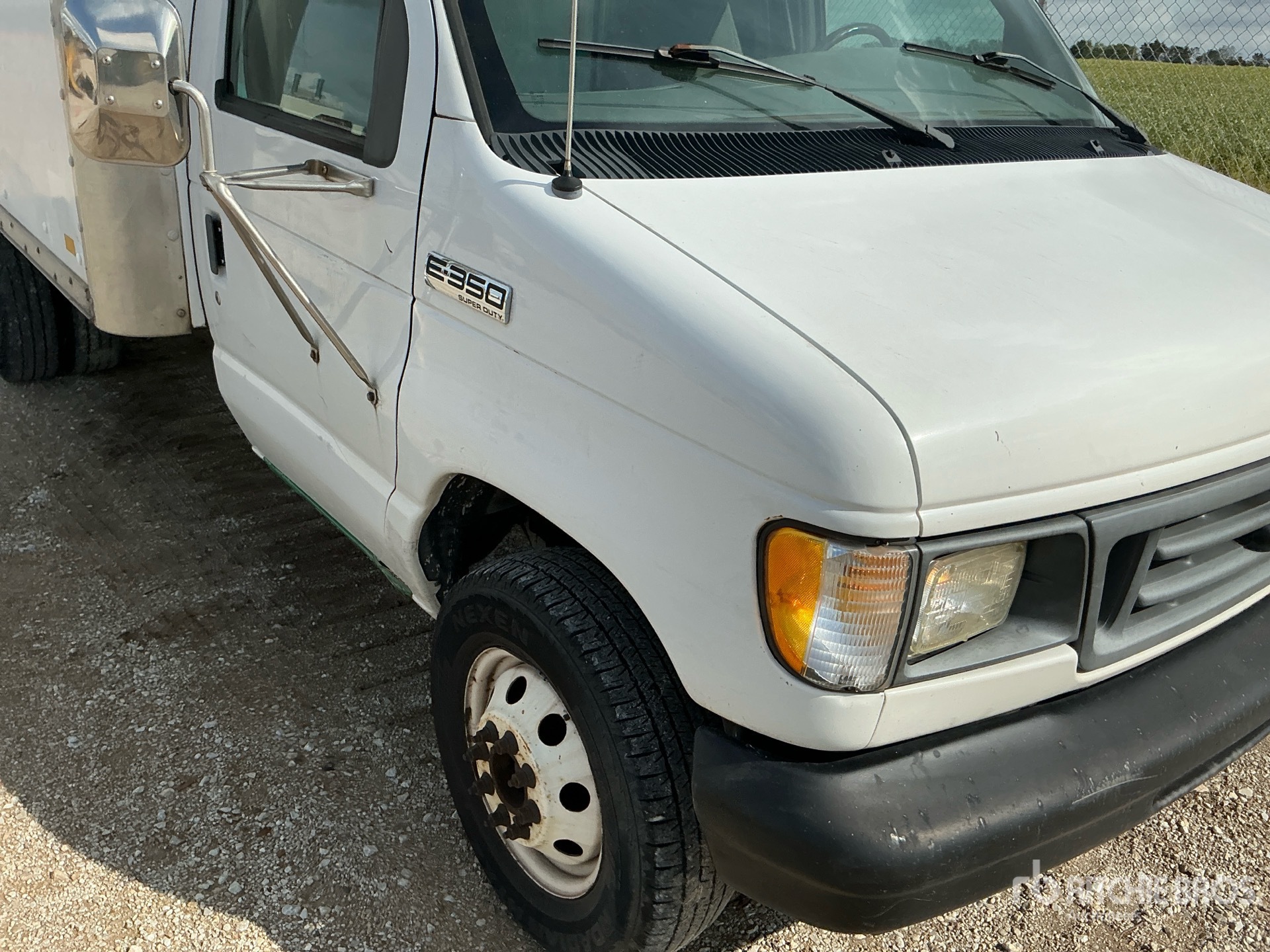 2002 Ford E350