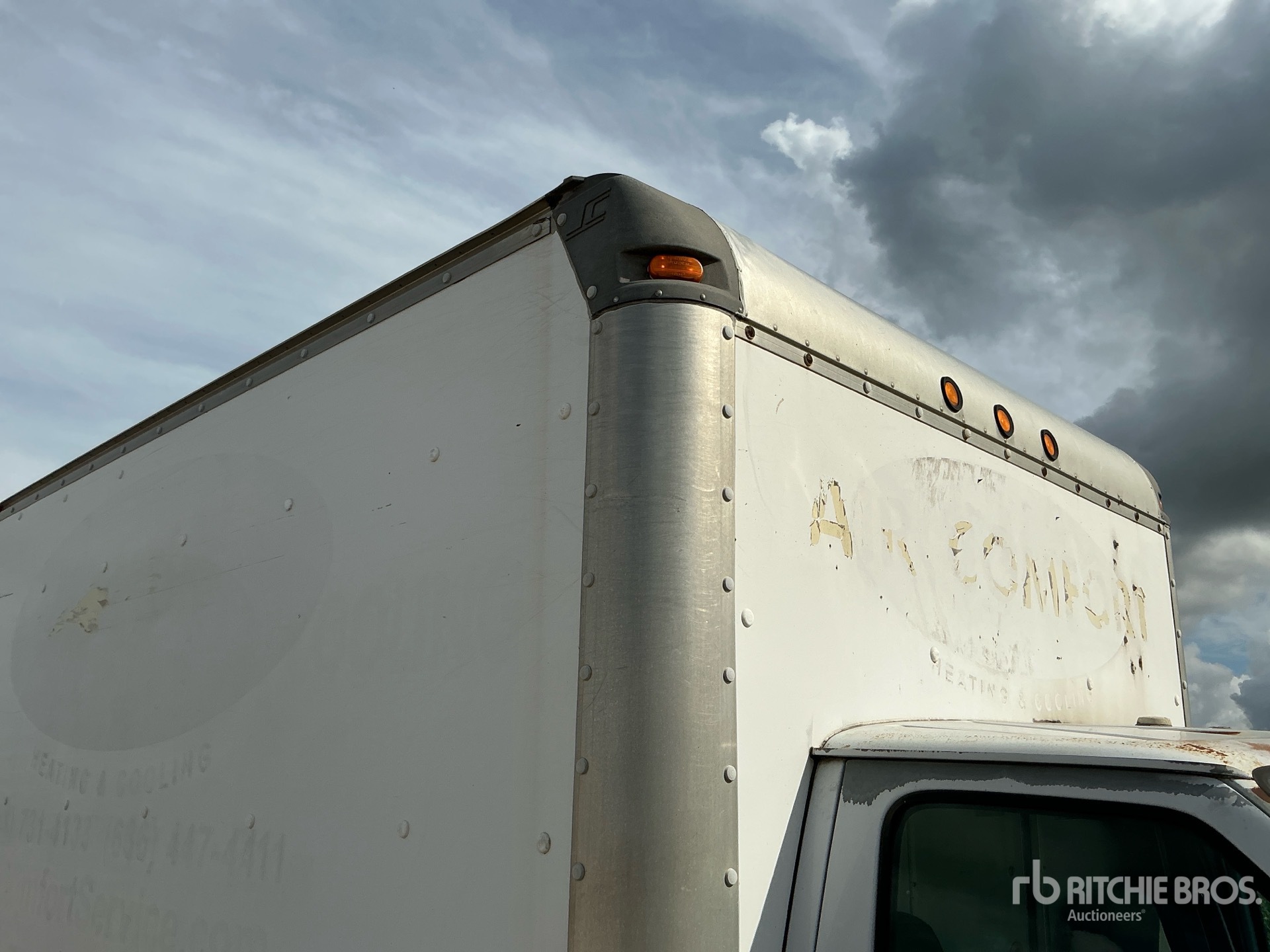 2002 Ford E350