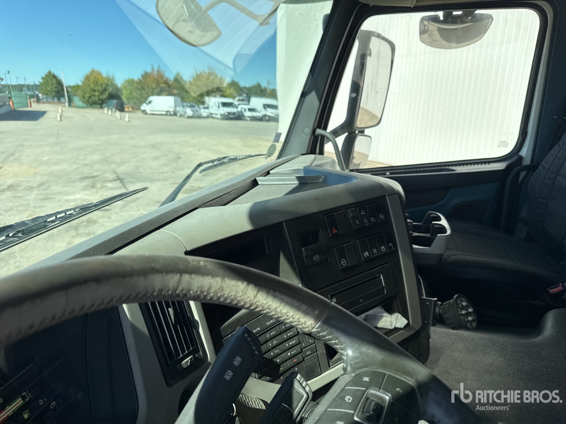 2016 Volvo FM