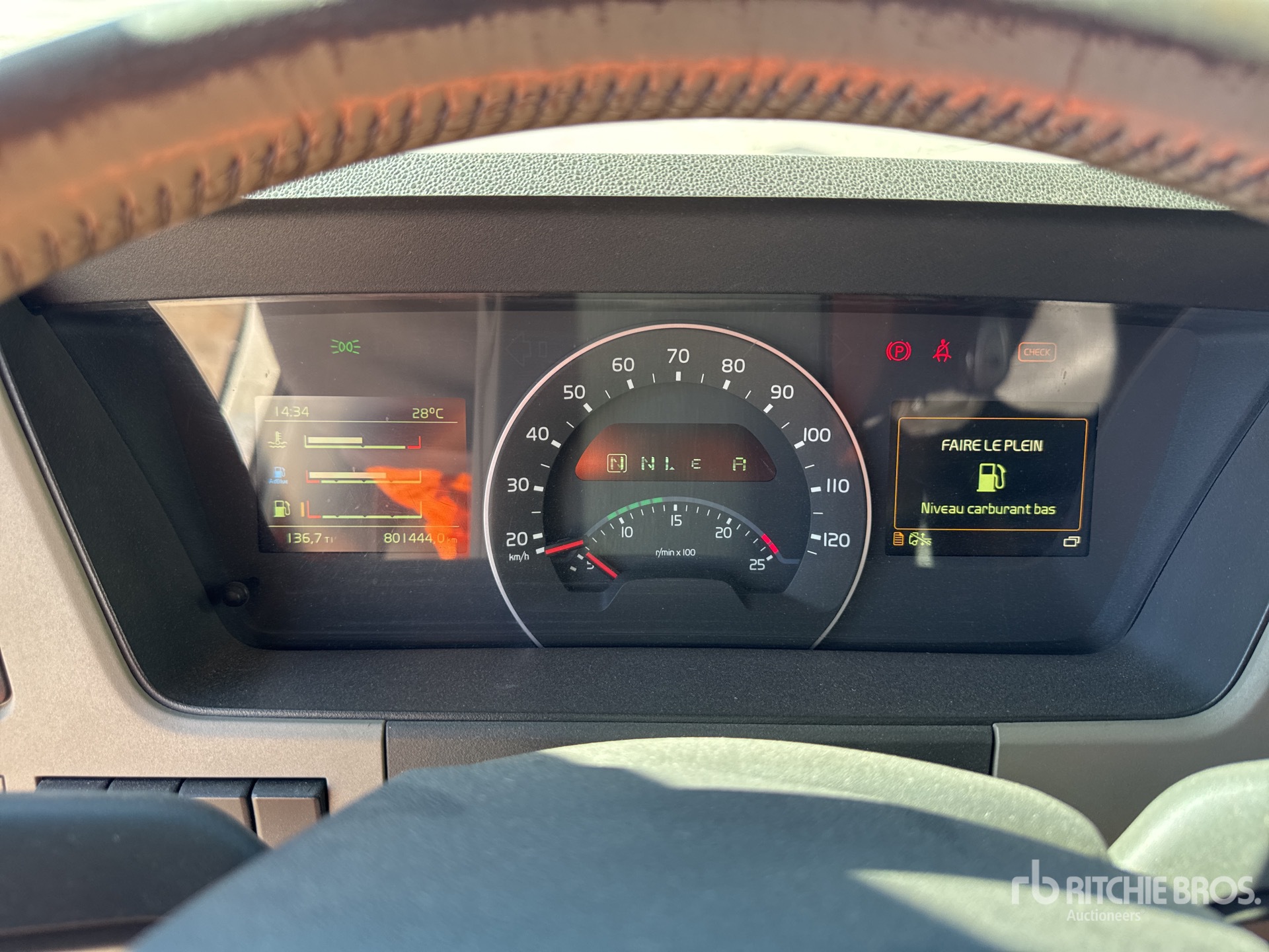 2016 Volvo FM