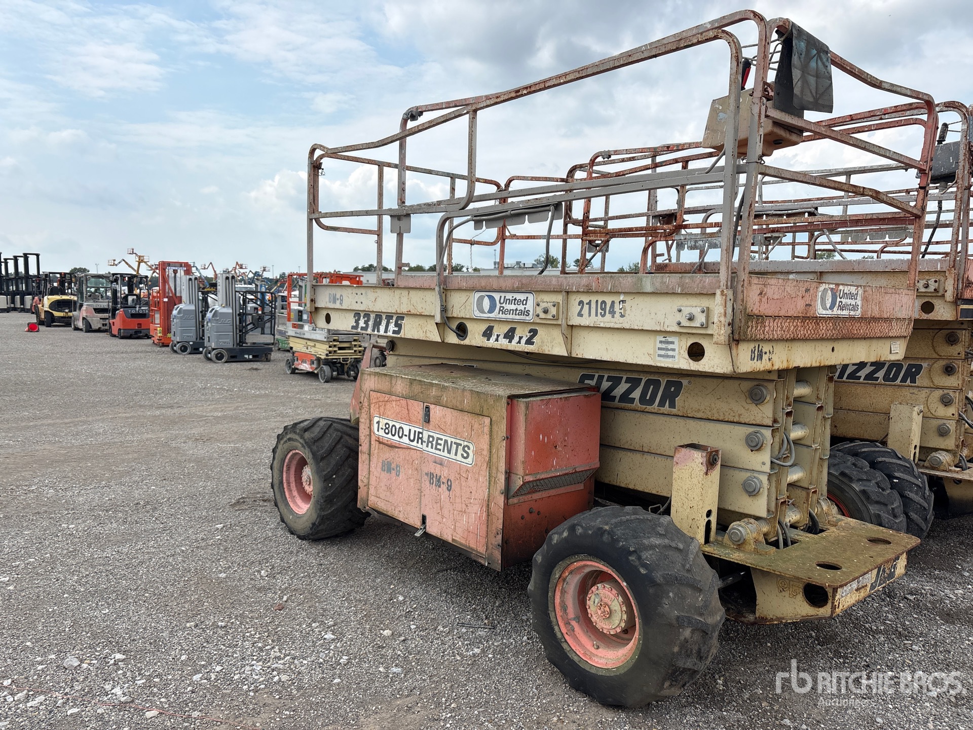 2000 JLG 33RTS