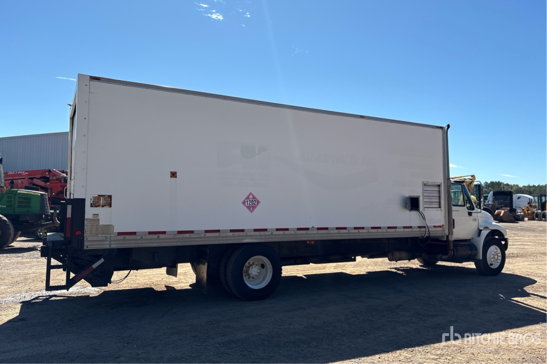 2004 International 4300