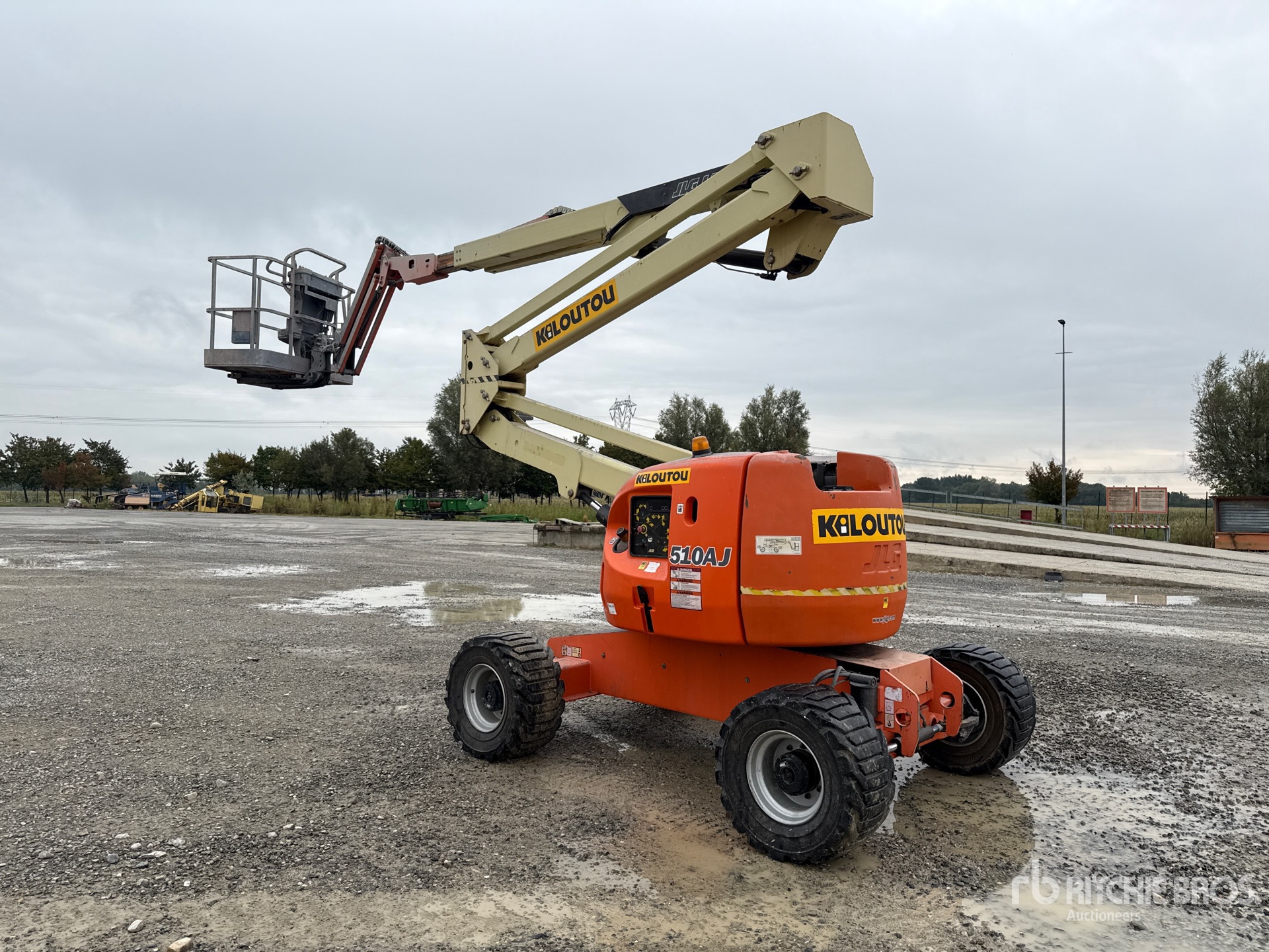 2015 JLG 510AJ