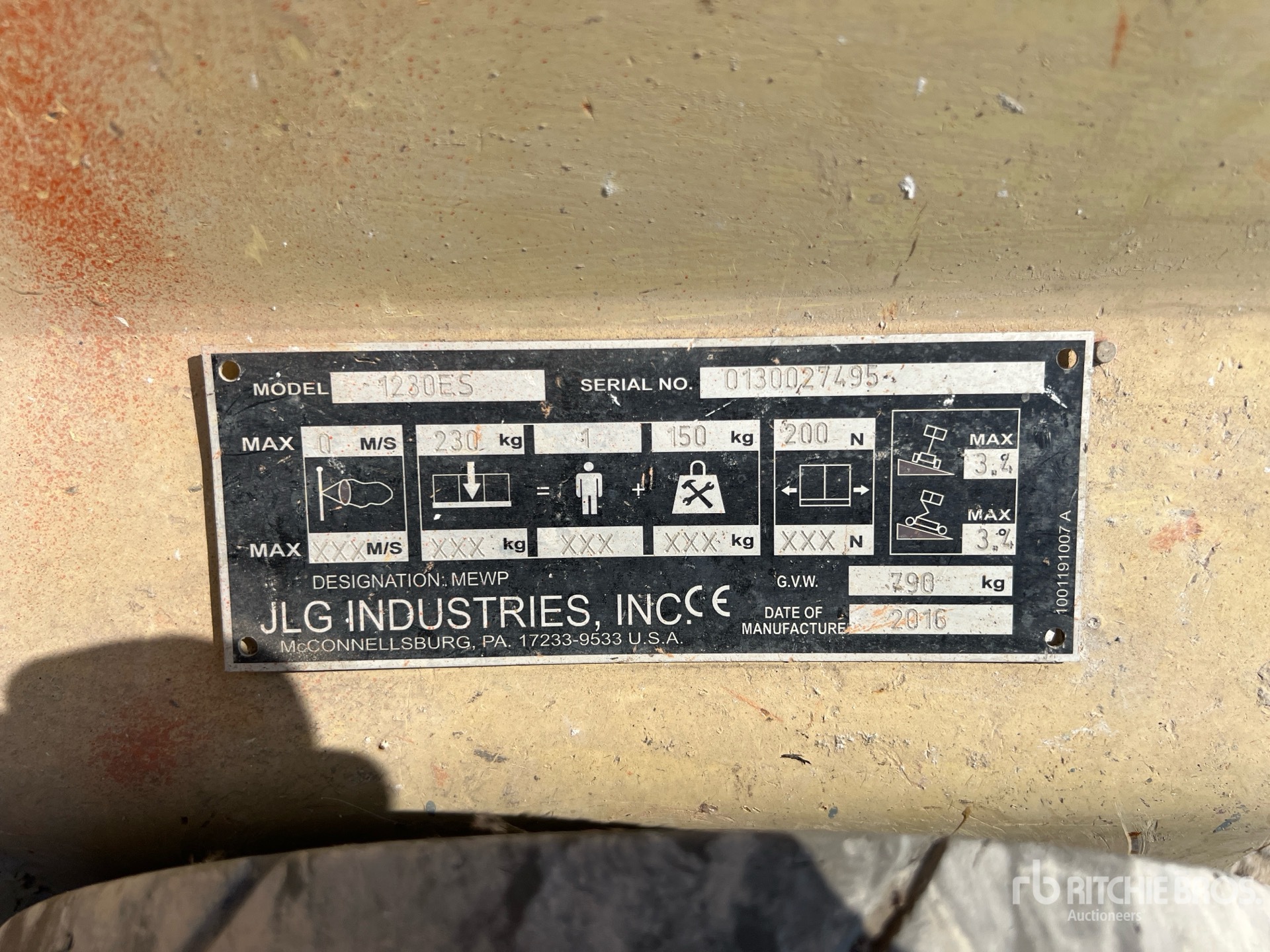 2016 JLG 1230ES