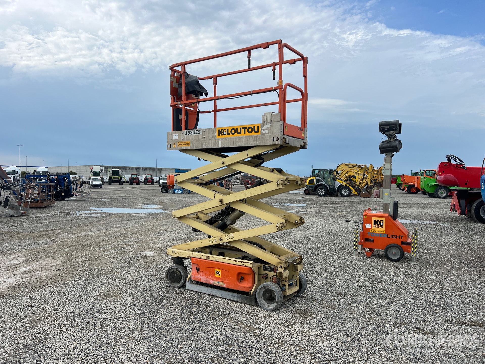 Photo of 2013 JLG 1930 ES