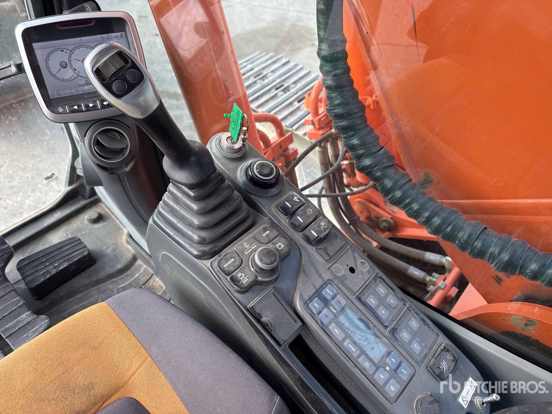 2016 Doosan DX225LC-3