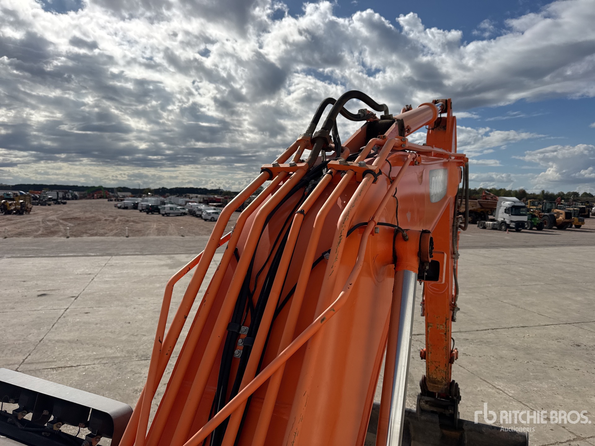 2016 Doosan DX225LC-3