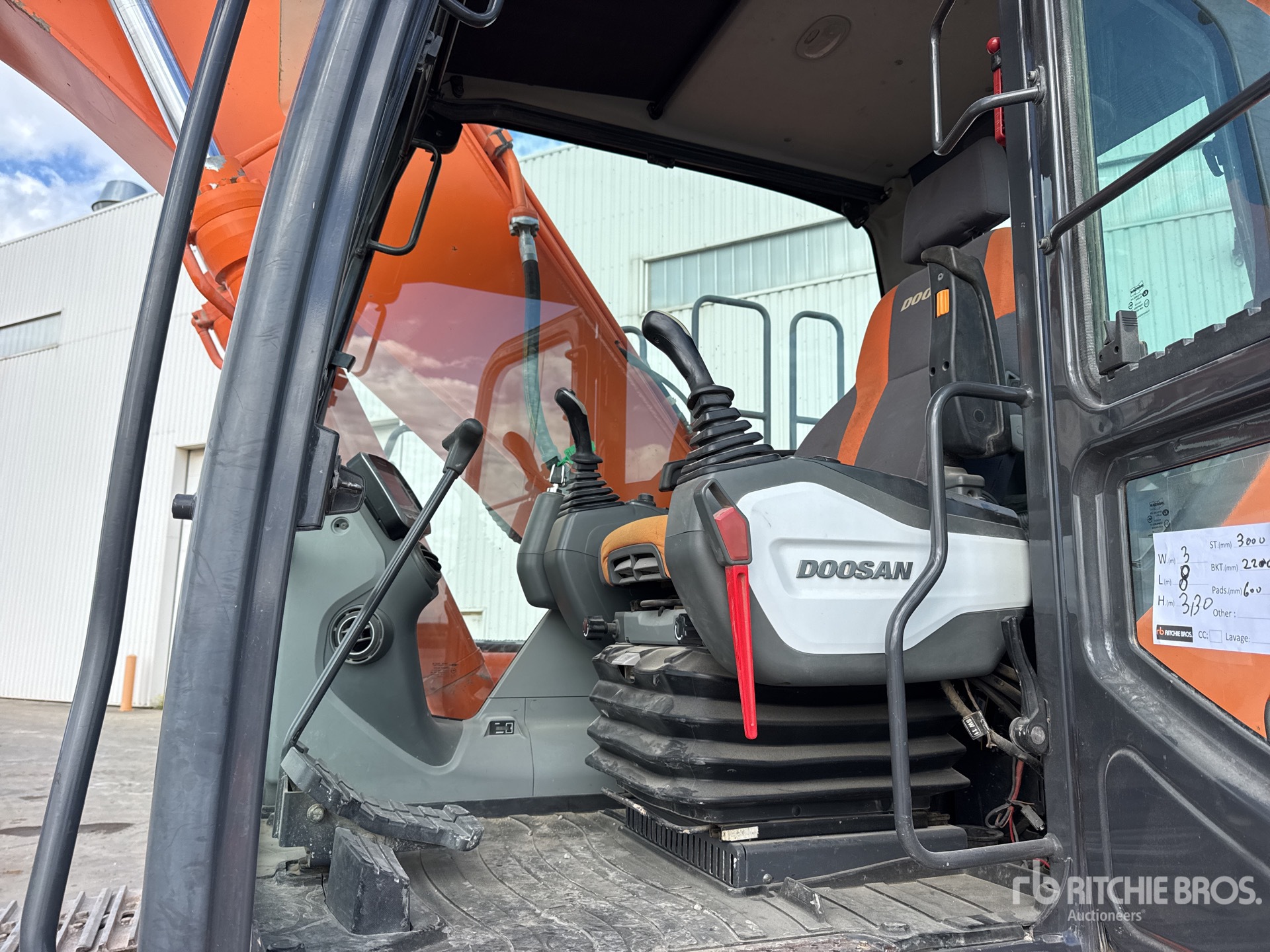 2016 Doosan DX225LC-3
