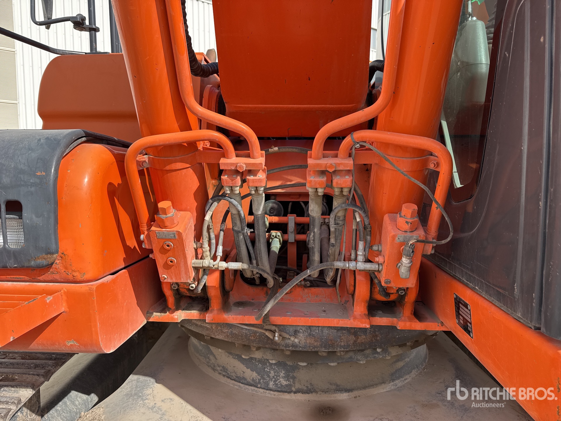 2016 Doosan DX225LC-3