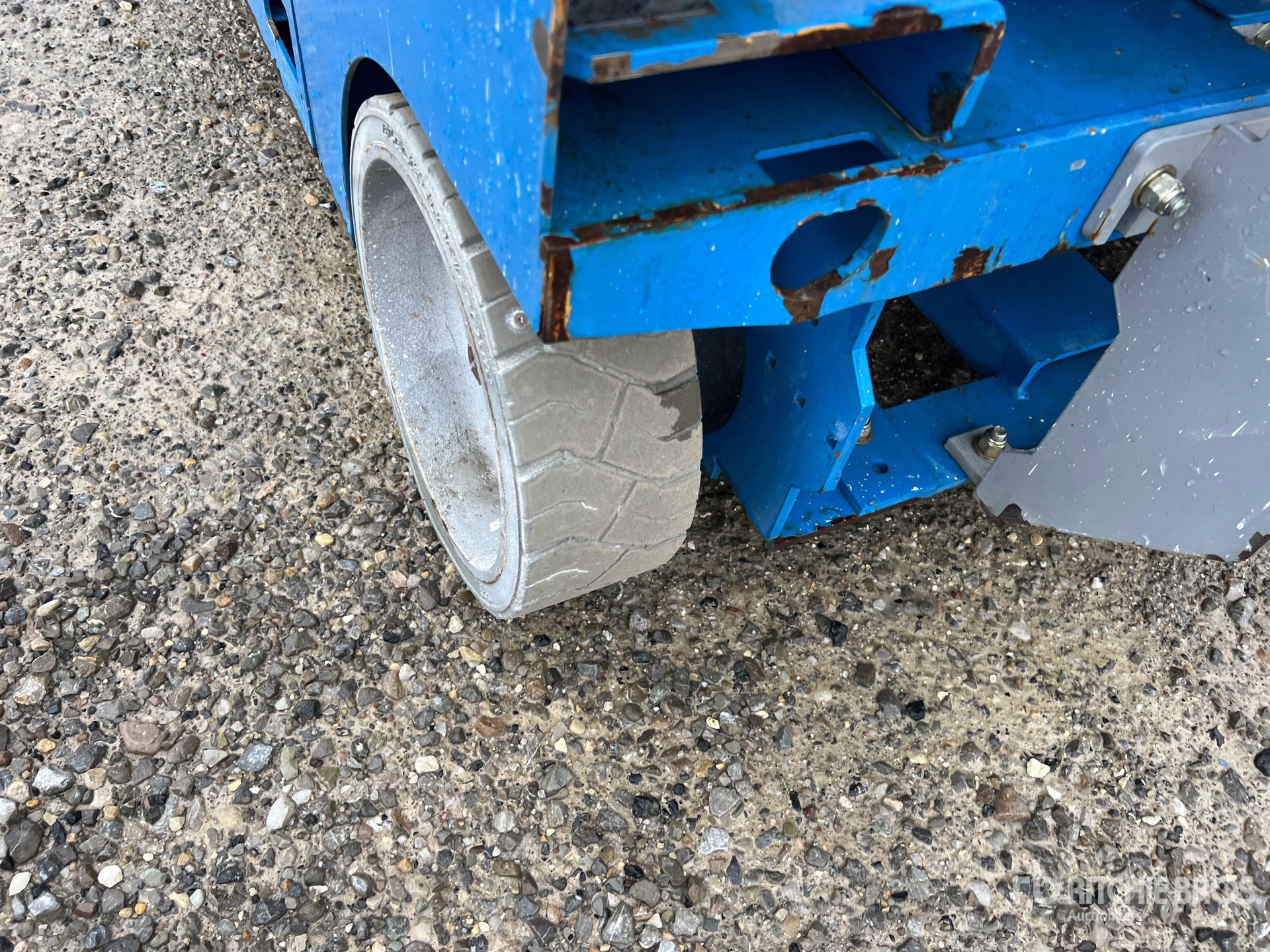 2016 Genie GS-2646