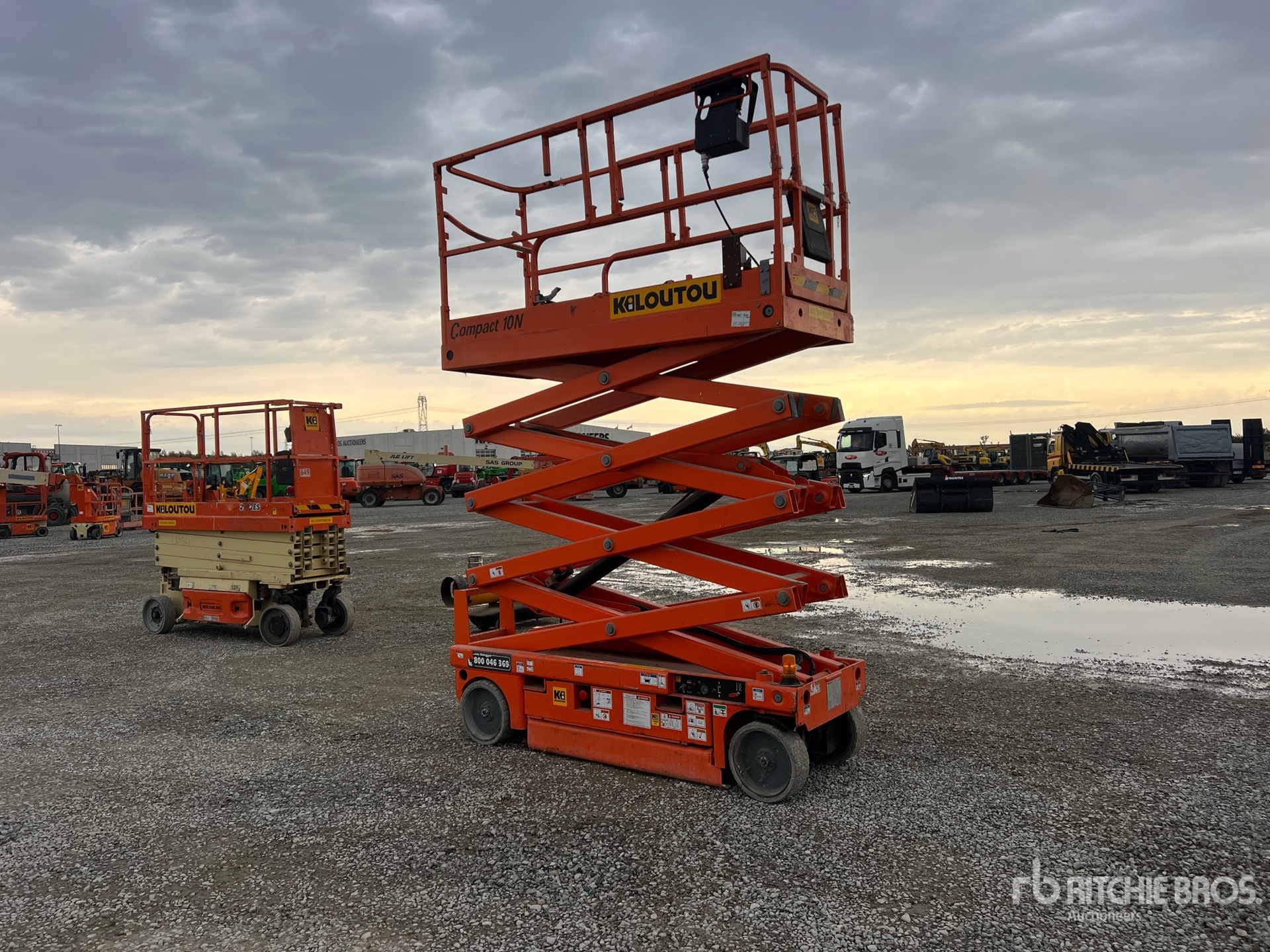 Photo of 2017 Haulotte COMPACT 10N