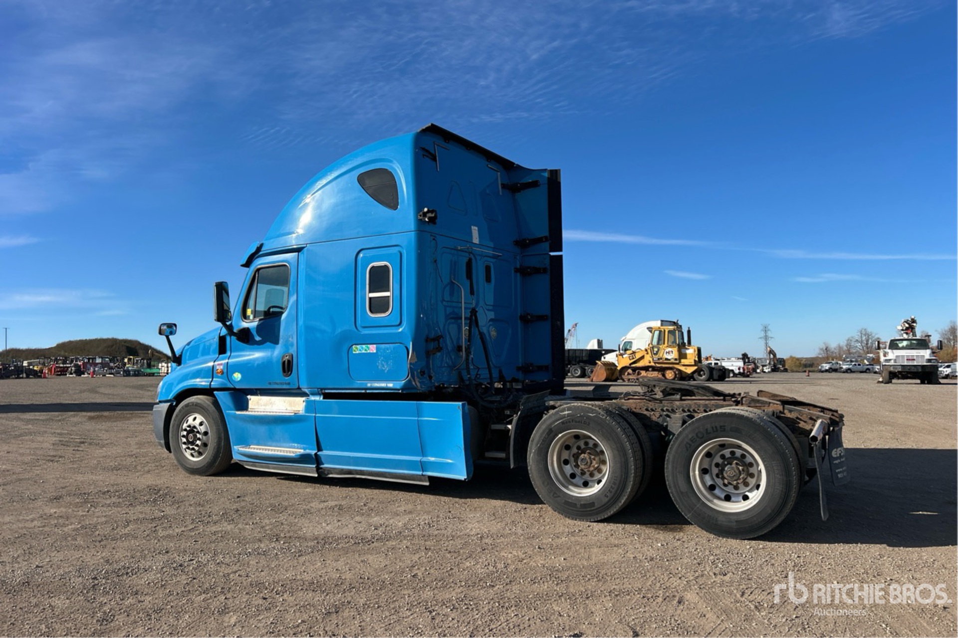 2015 Freightliner CASCADIA 125