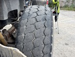 Underbody with Right Steer Tire