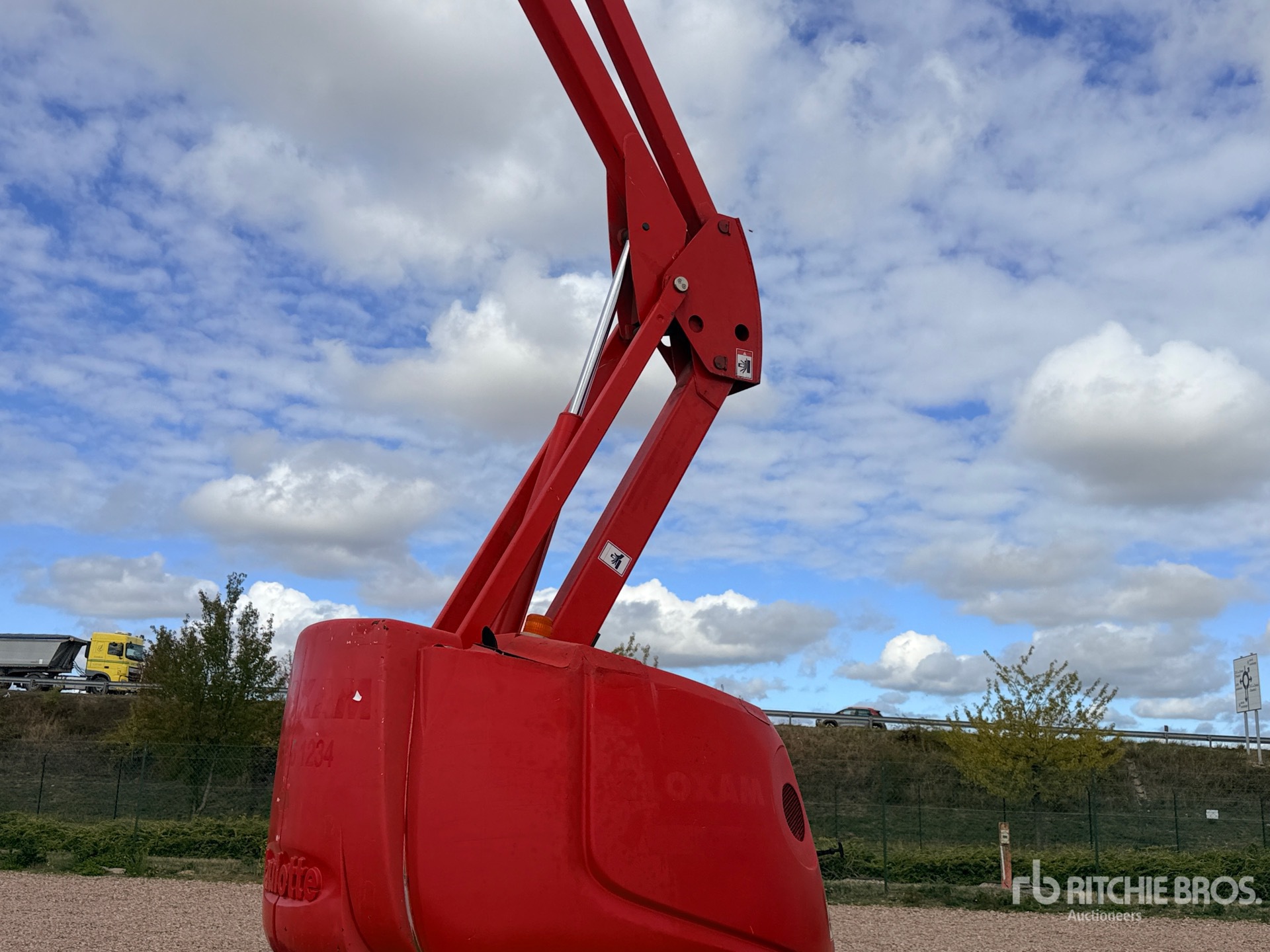 2012 Haulotte HA16SPX
