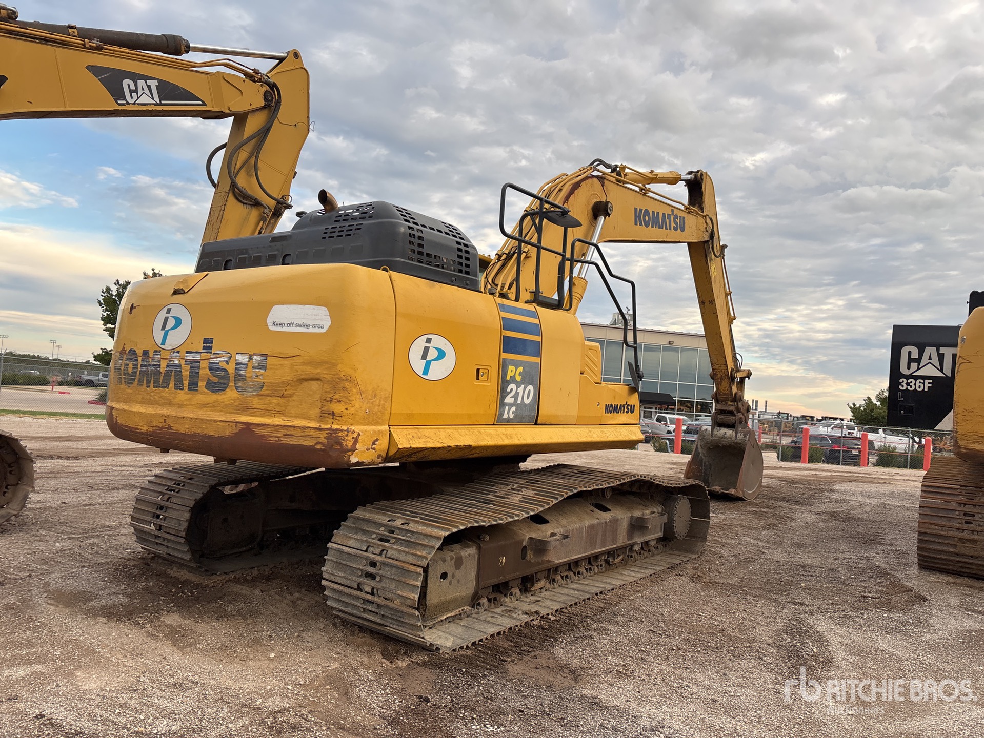 2016 Komatsu PC 210 LC 11