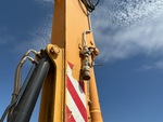 Hydraulics with Auxiliary Hydraulic Plumbing
