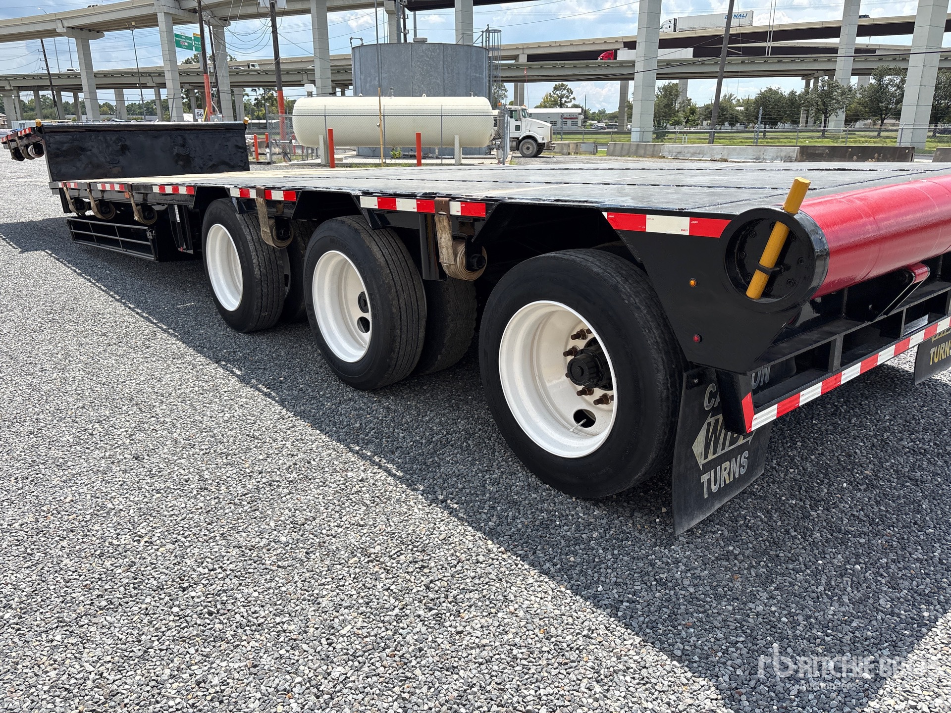 2015 Doosan 402DCB1CHFFBT