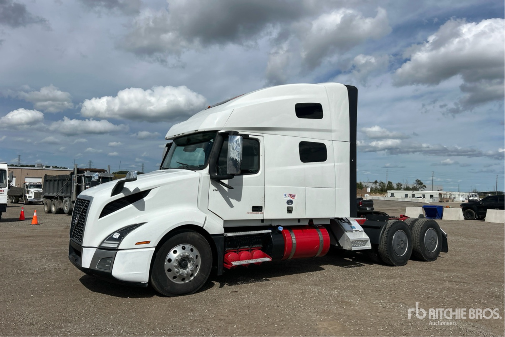 2025 Volvo VNL