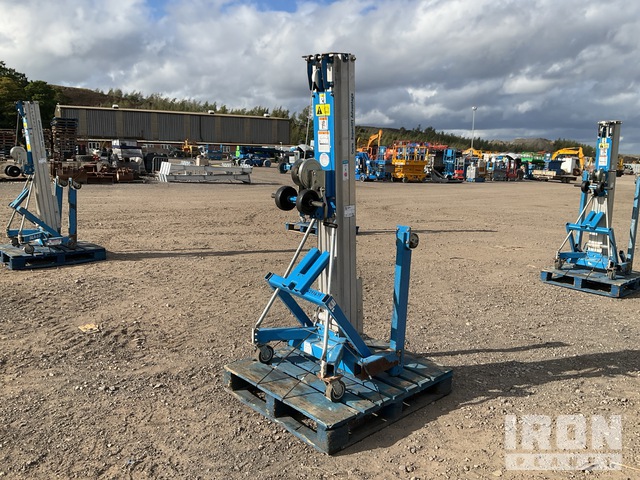 2019 Genie SLA-10 Material Hoist