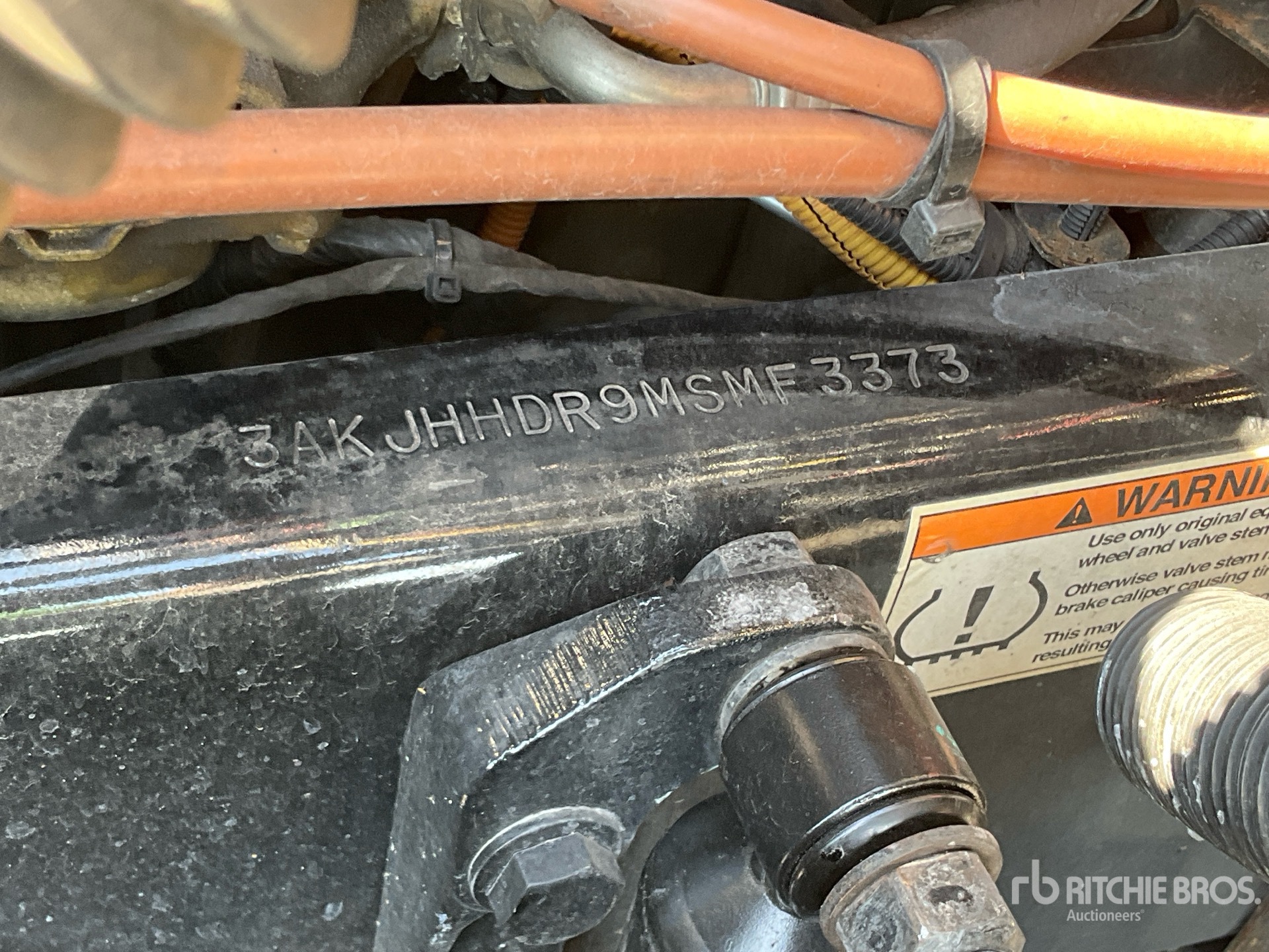 2021 Freightliner CASCADIA 126