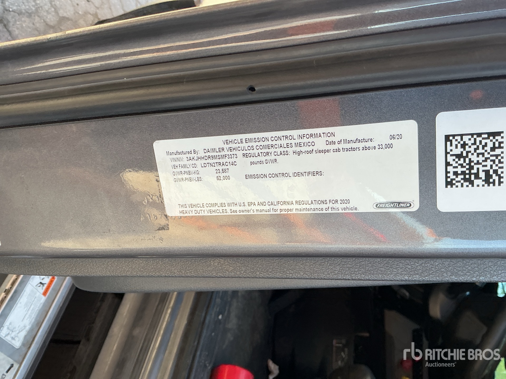 2021 Freightliner CASCADIA 126