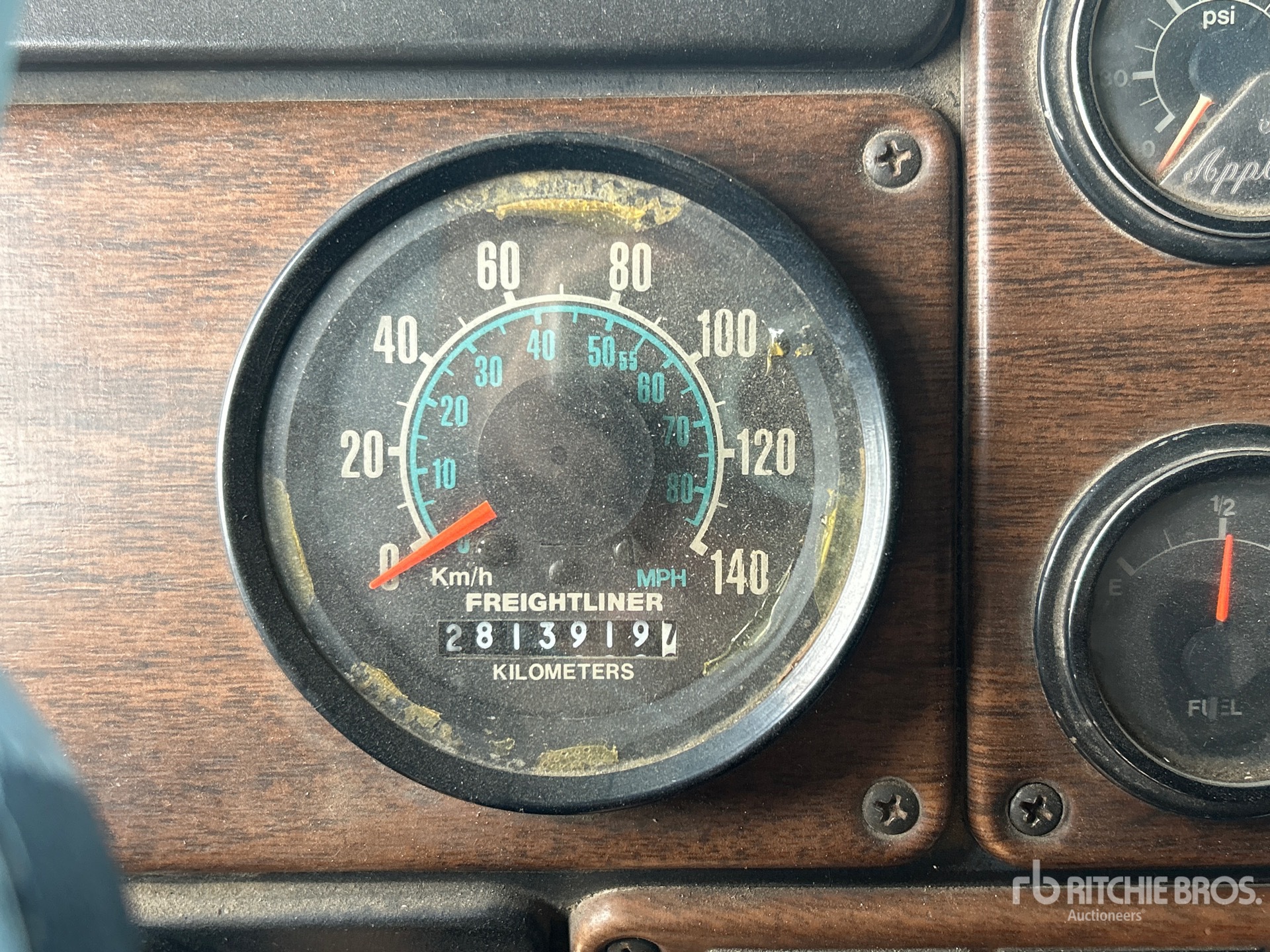 1988 Freightliner FL112