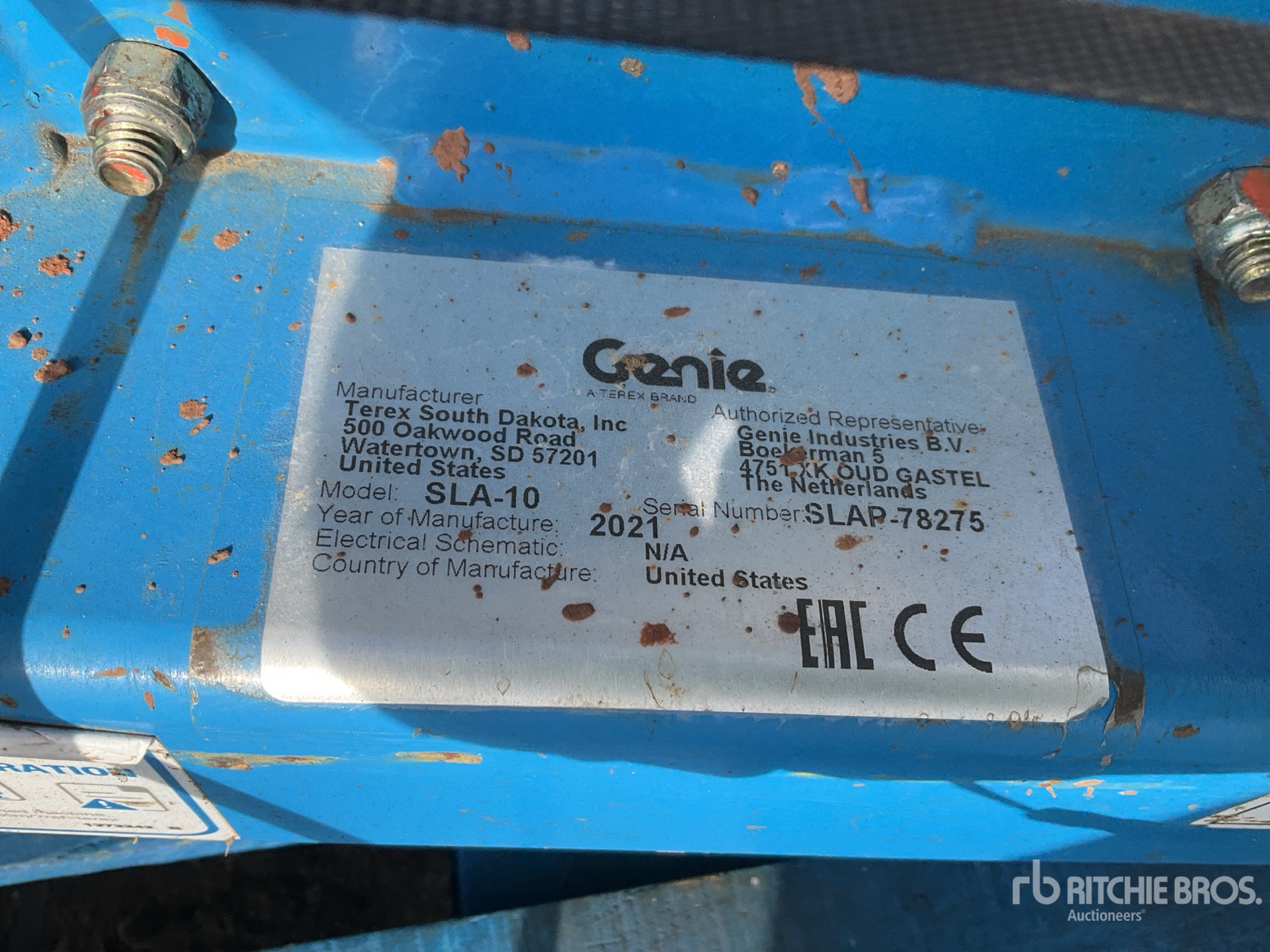 2021 Genie SLA10