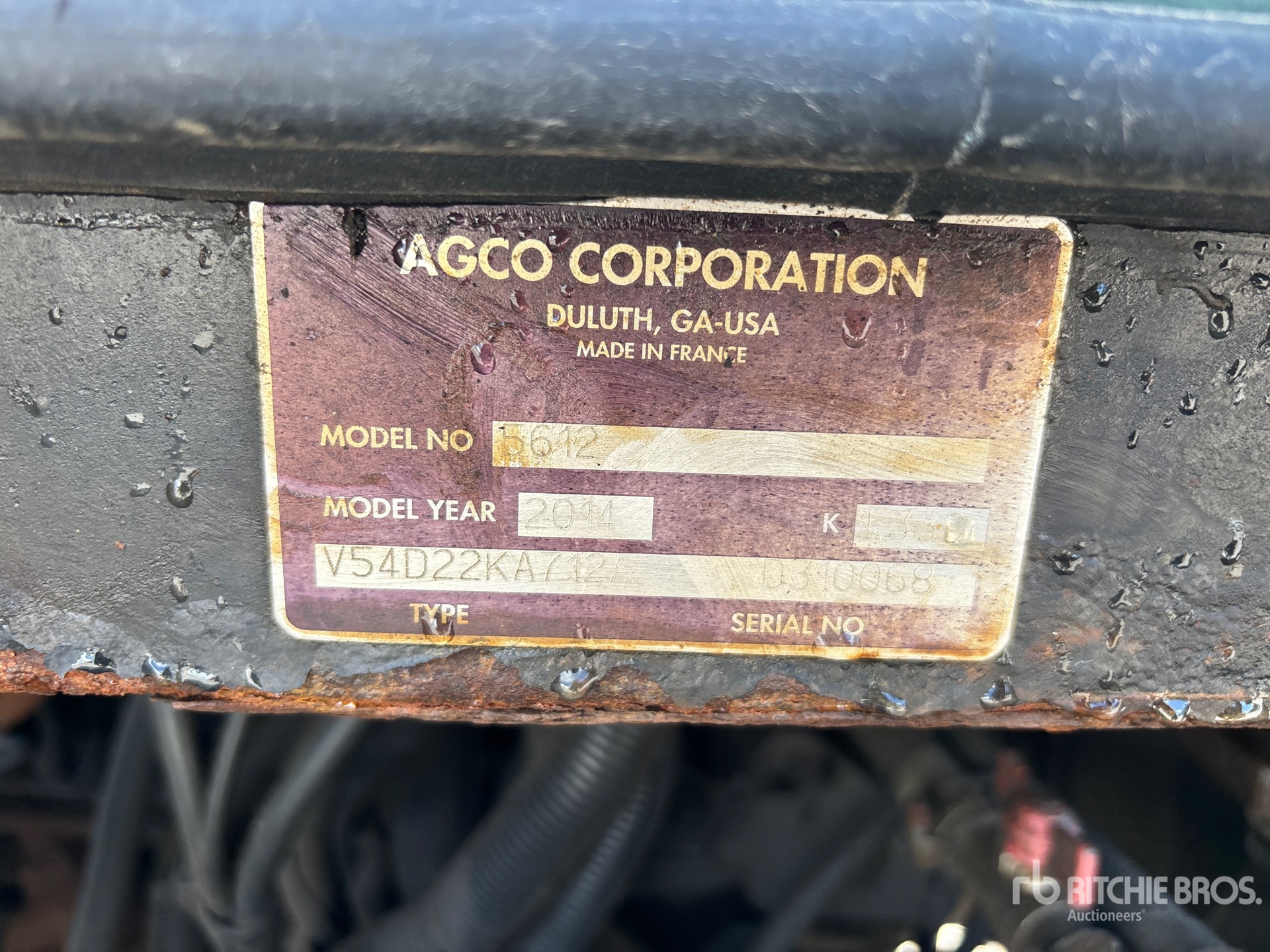 2014 Massey Ferguson 5612