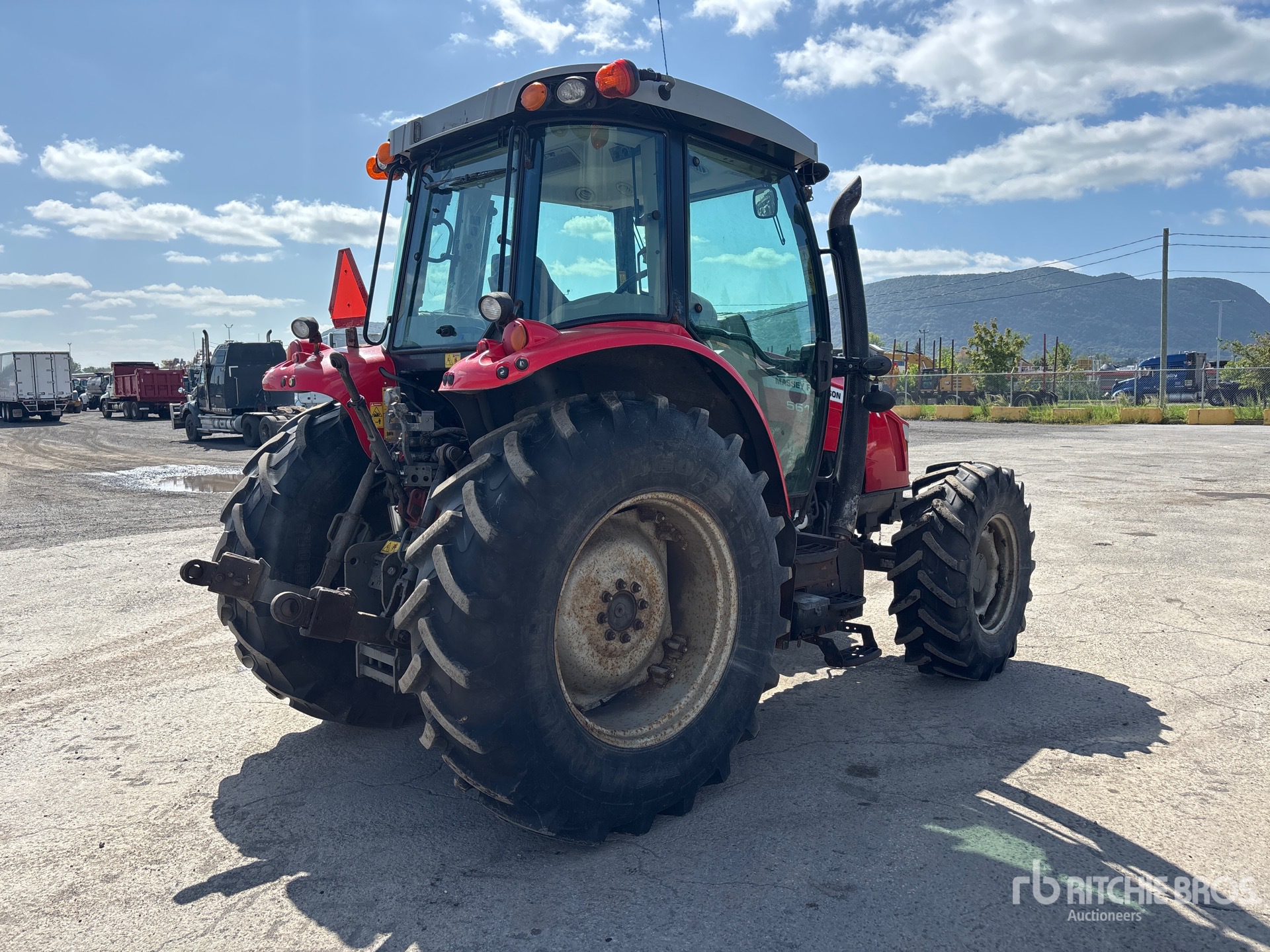 2014 Massey Ferguson 5612