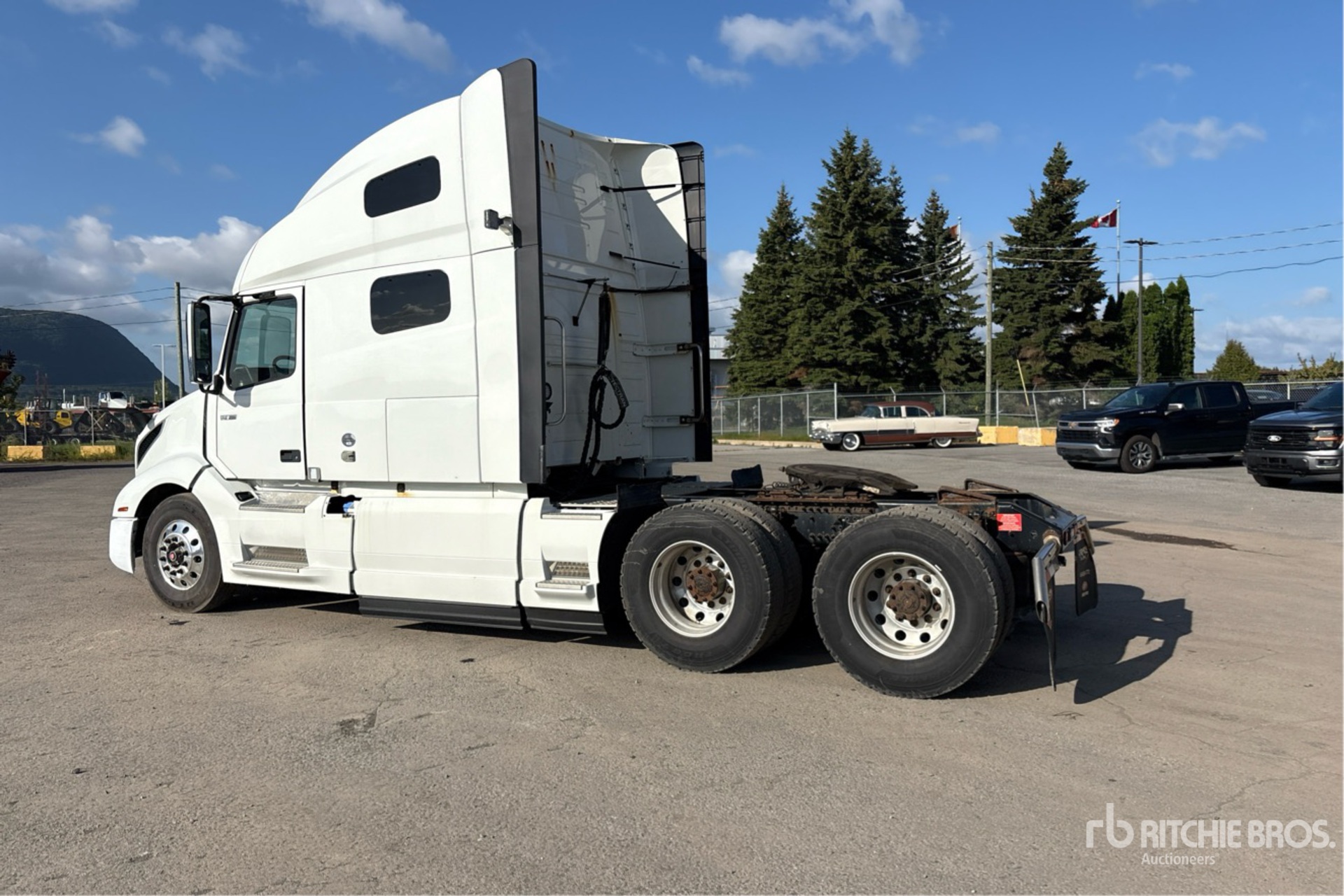 2020 Volvo VNL
