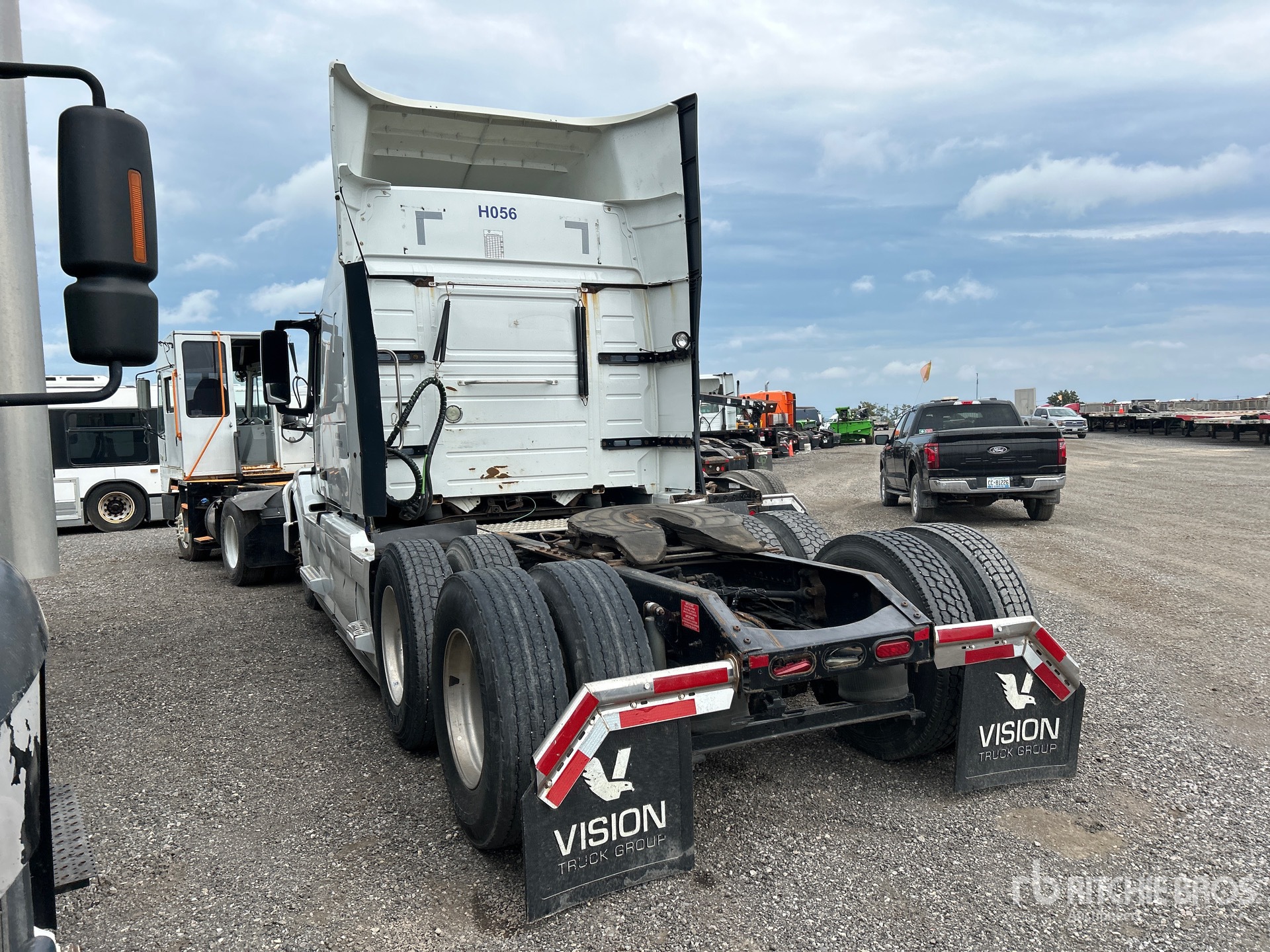 2016 Volvo VNL