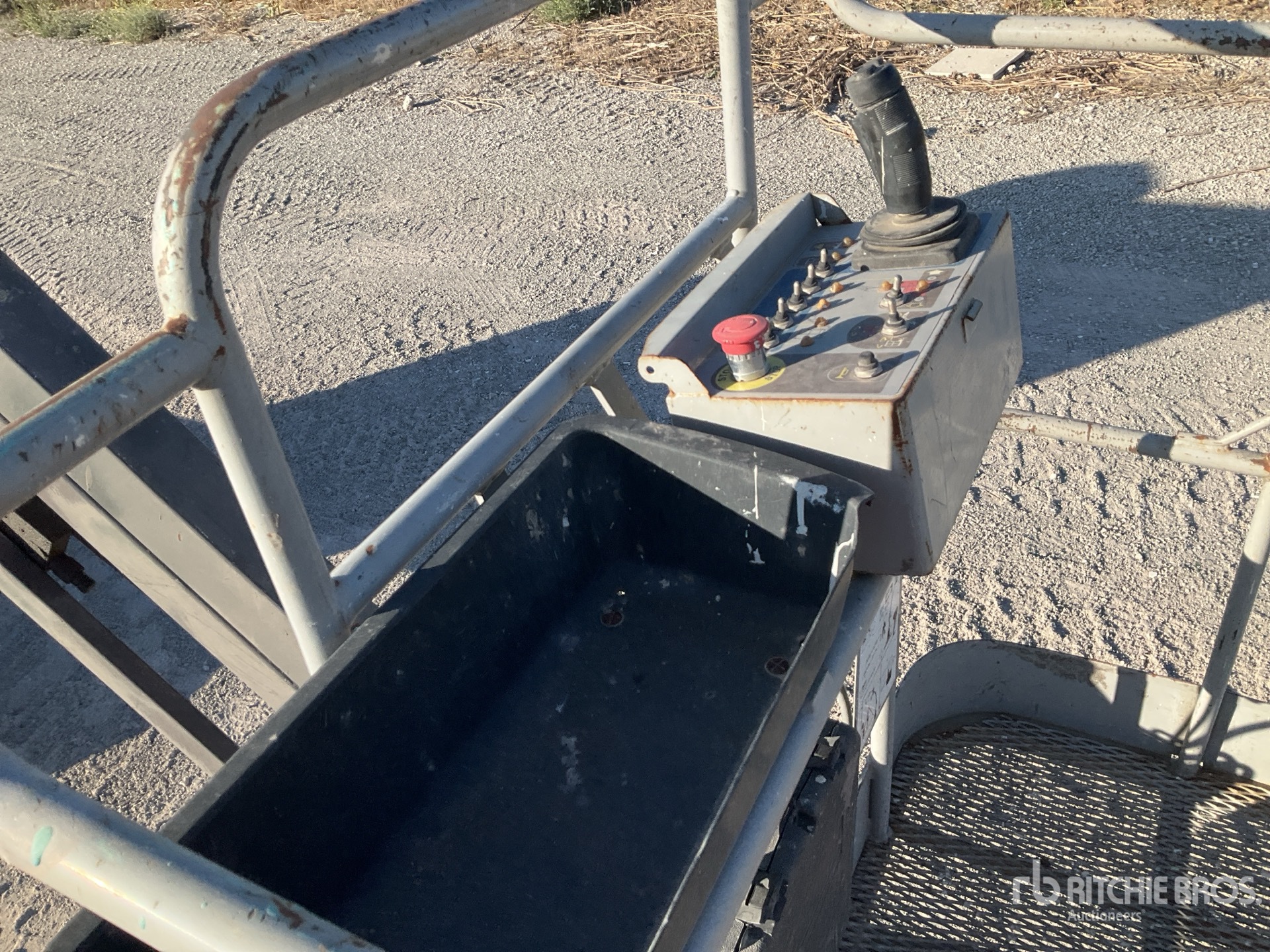 2017 Manitou 120AETJC