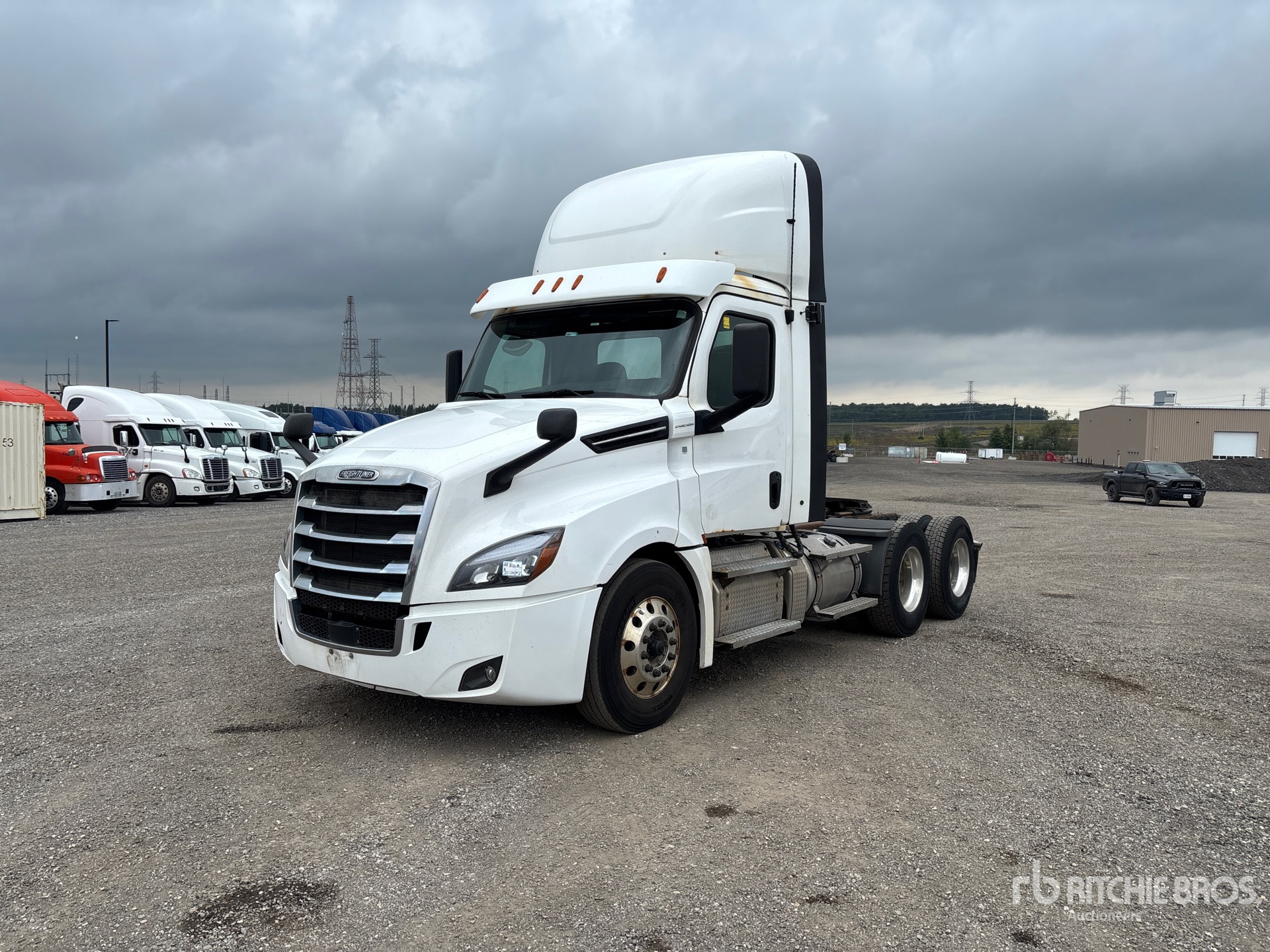2020 Freightliner CASCADIA 126