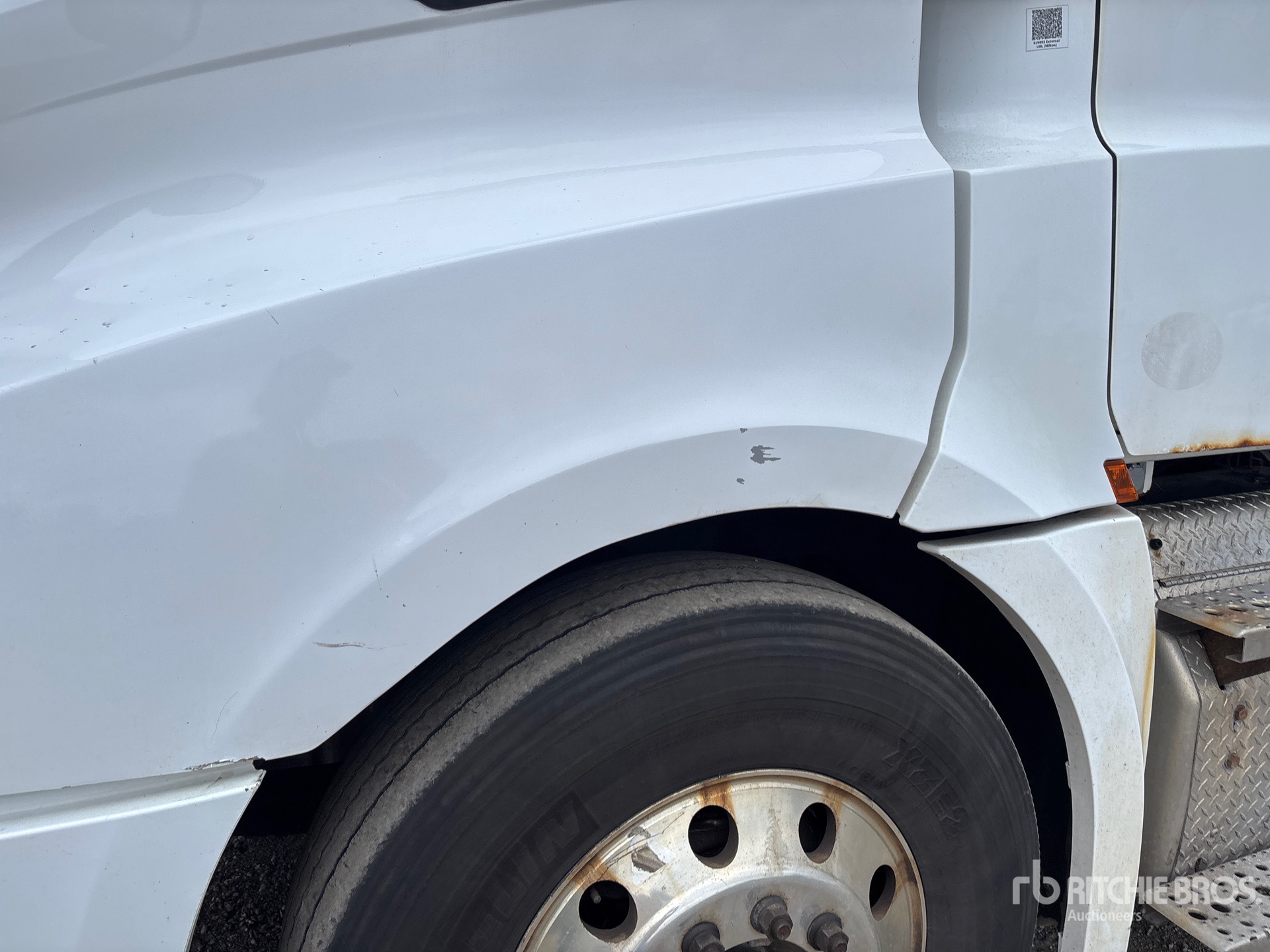 2020 Freightliner CASCADIA 126
