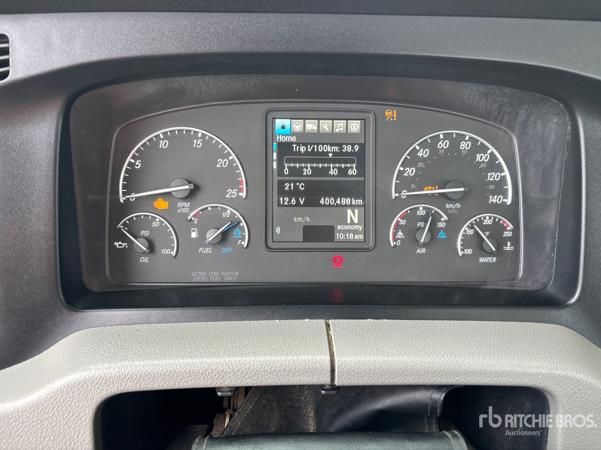 2020 Freightliner CASCADIA 126