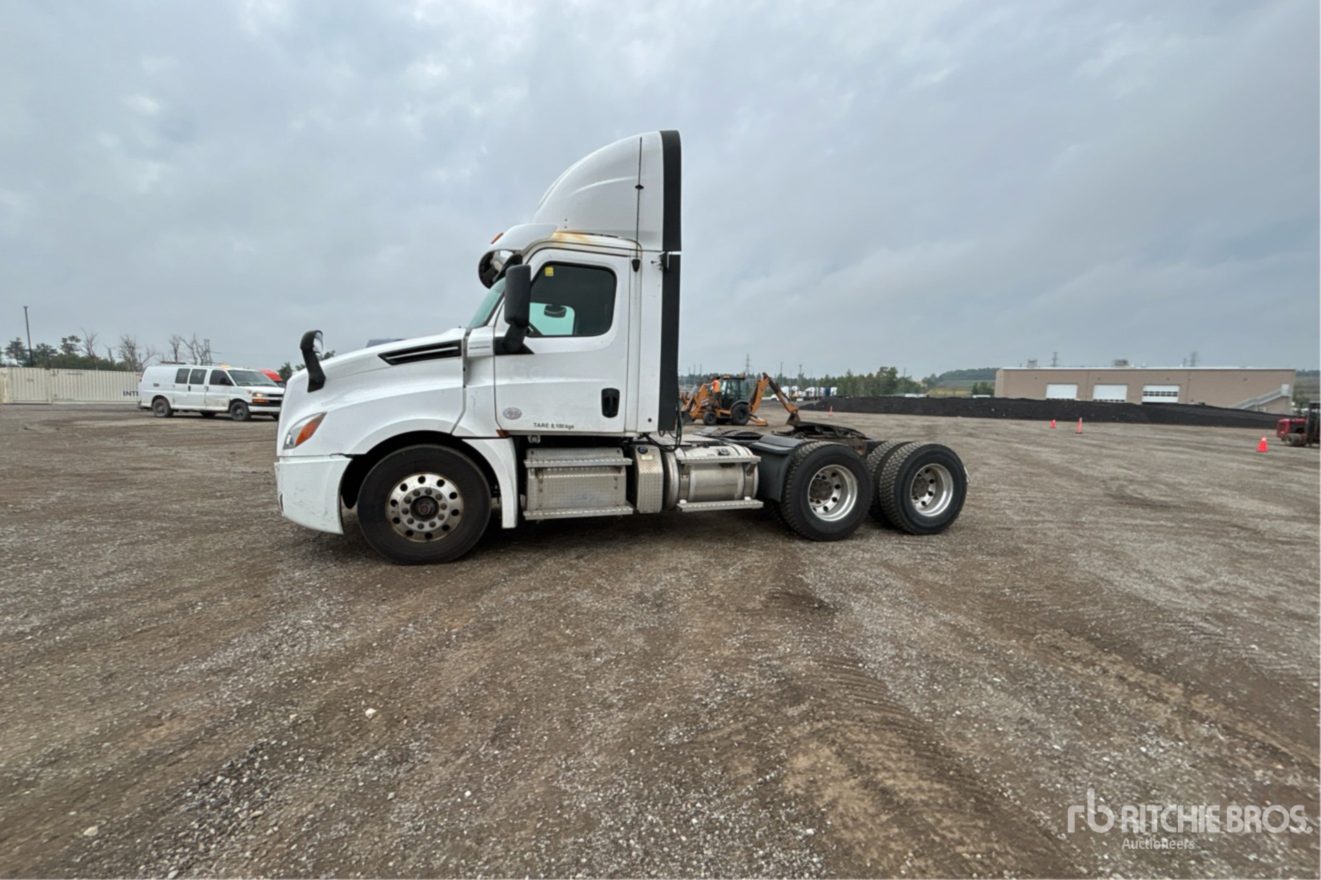 2020 Freightliner CASCADIA 126