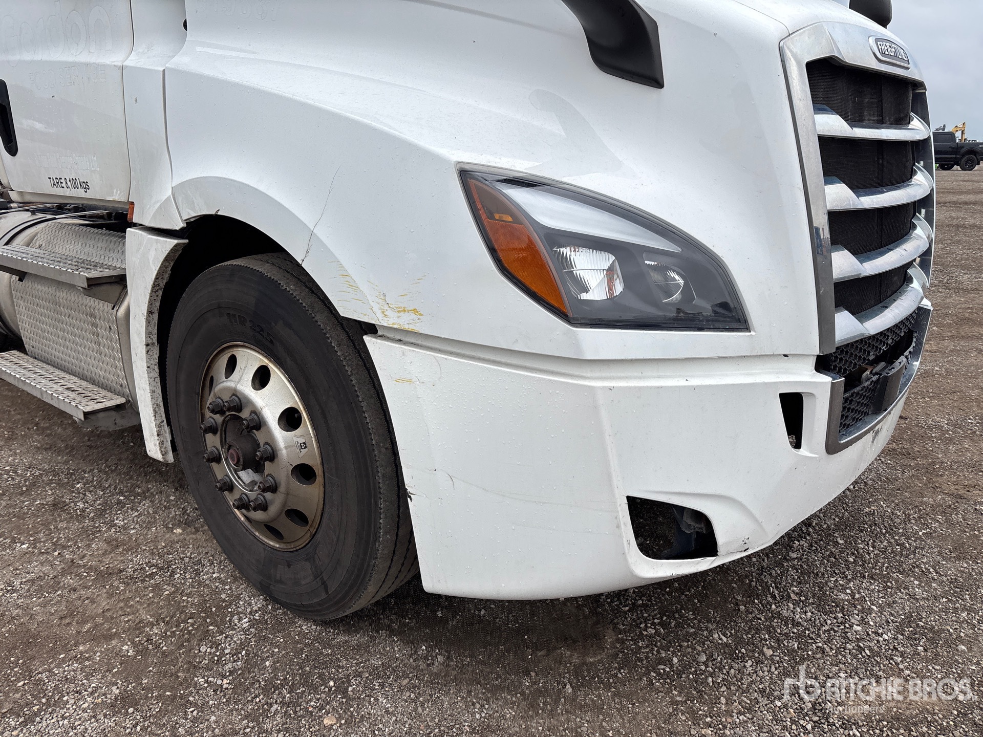 2020 Freightliner CASCADIA 126