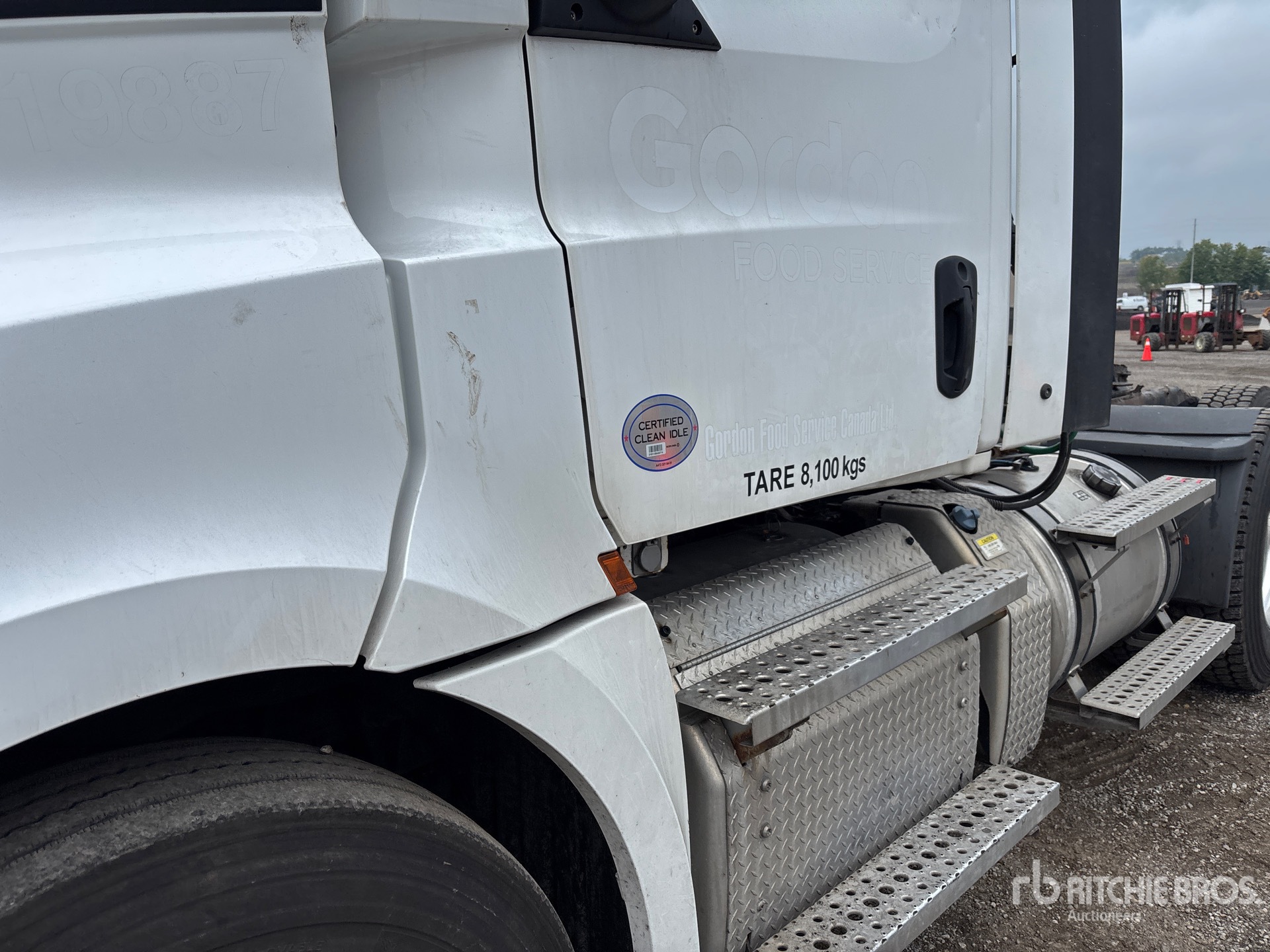 2020 Freightliner CASCADIA 126