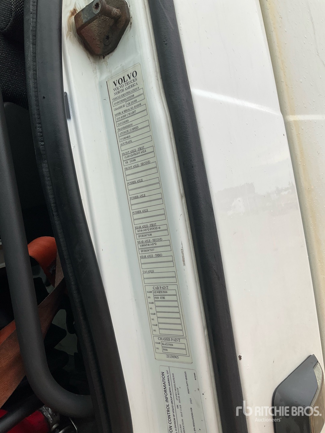 2020 Volvo VNR