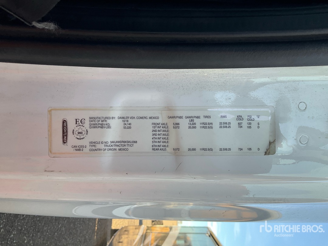 2019 Freightliner CASCADIA 126
