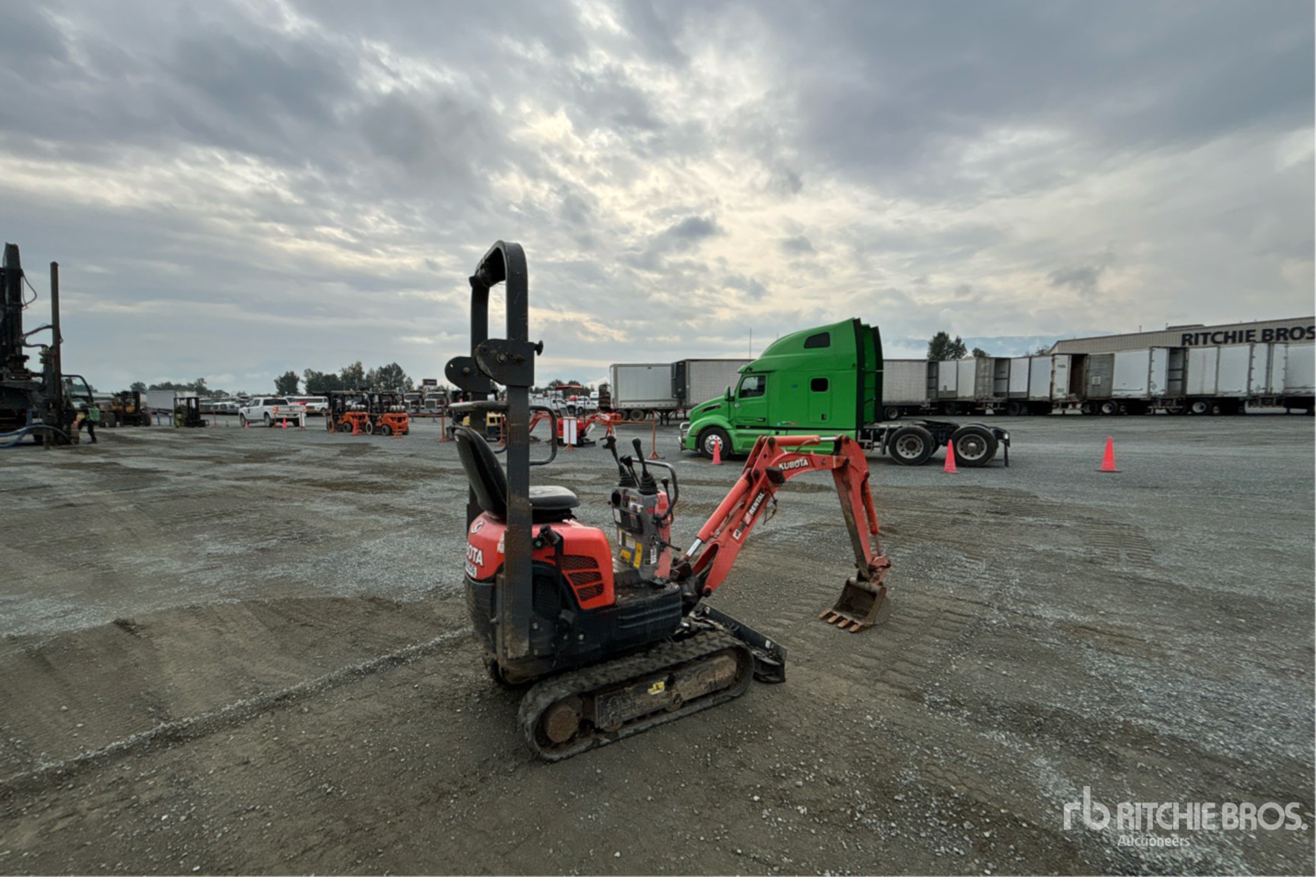 2018 Kubota K008-3