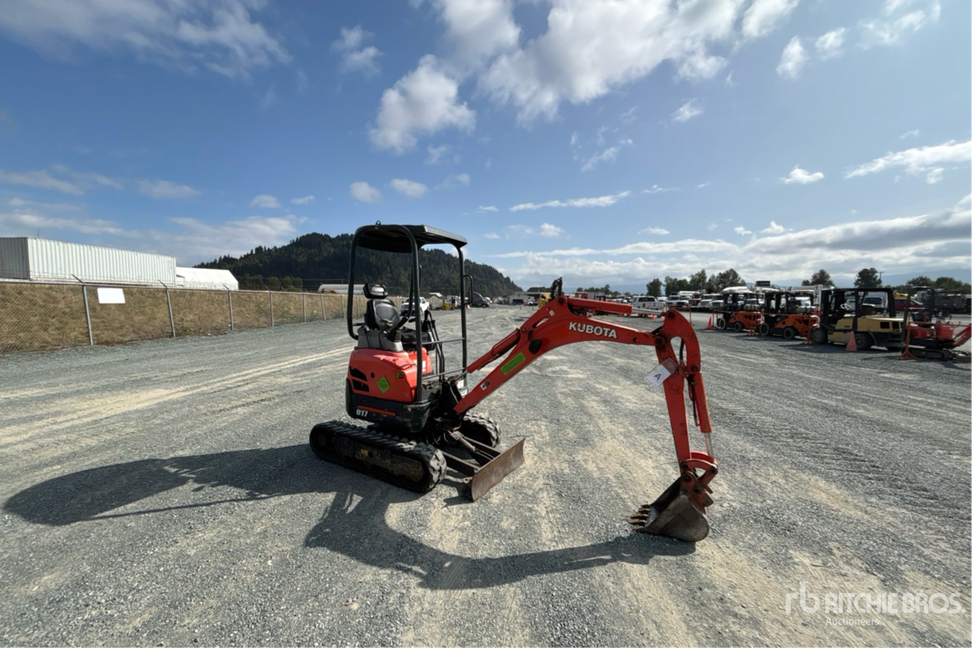 2019 Kubota U17VR1