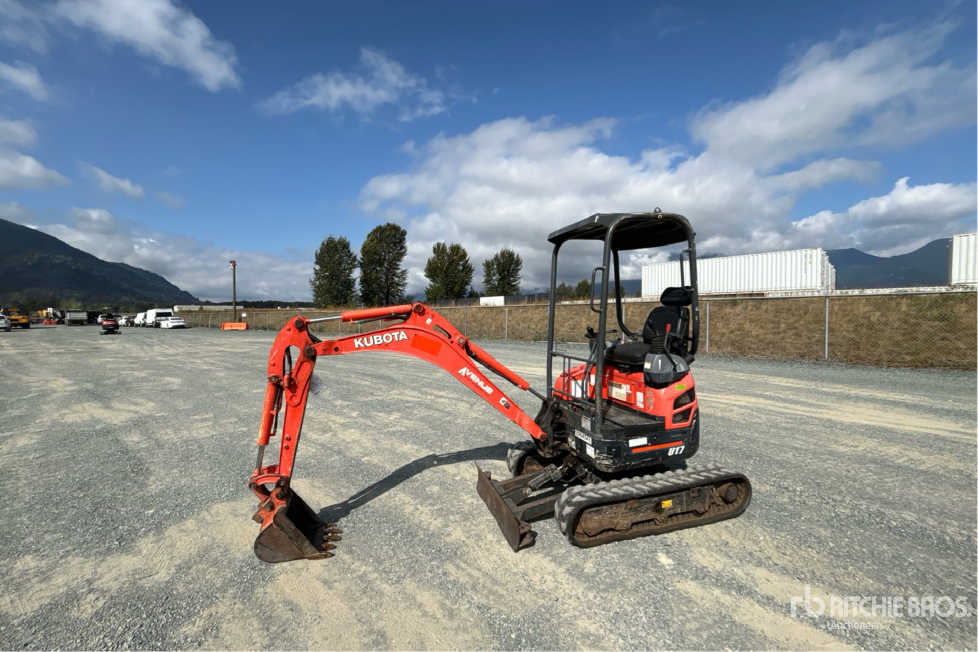2019 Kubota U17VR1