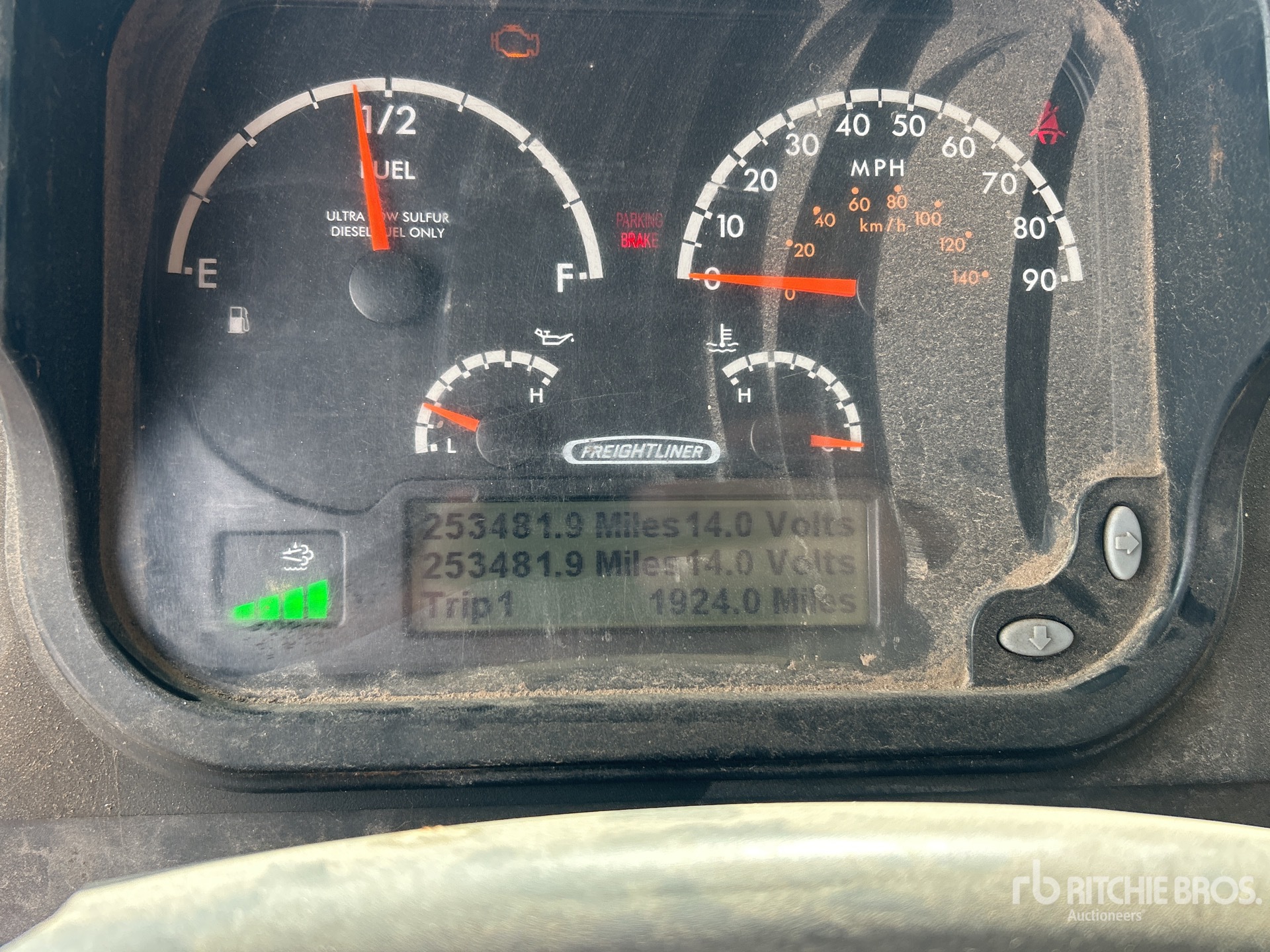 2017 Freightliner MT55