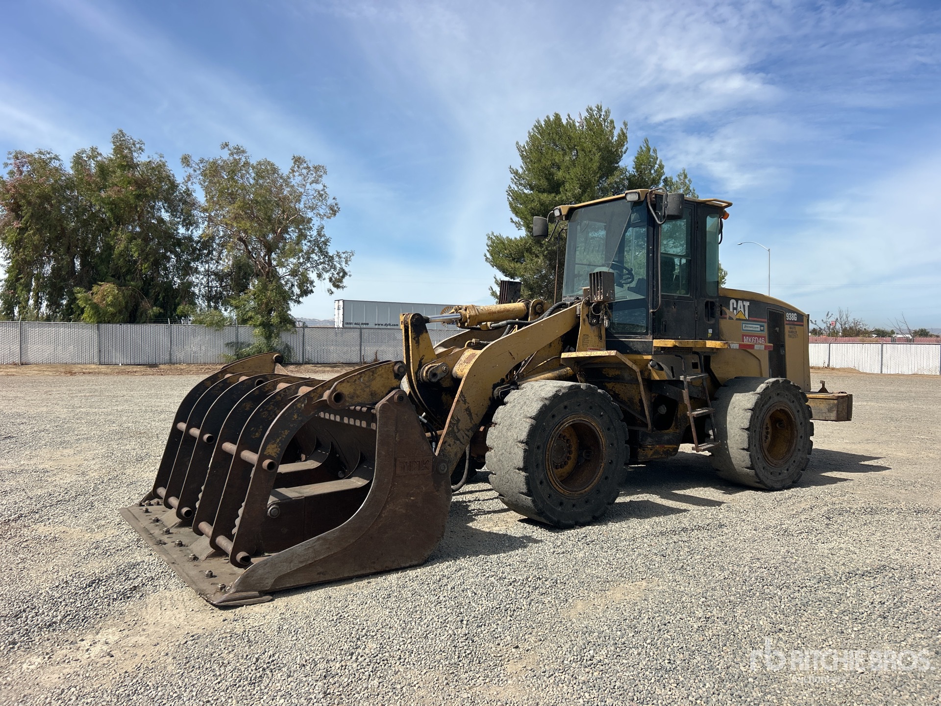 Photo of 2005 Caterpillar 938G SERIES II