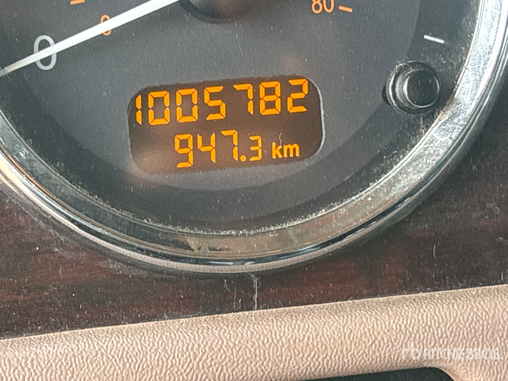 General Appearance with Hour Meter / Odometer