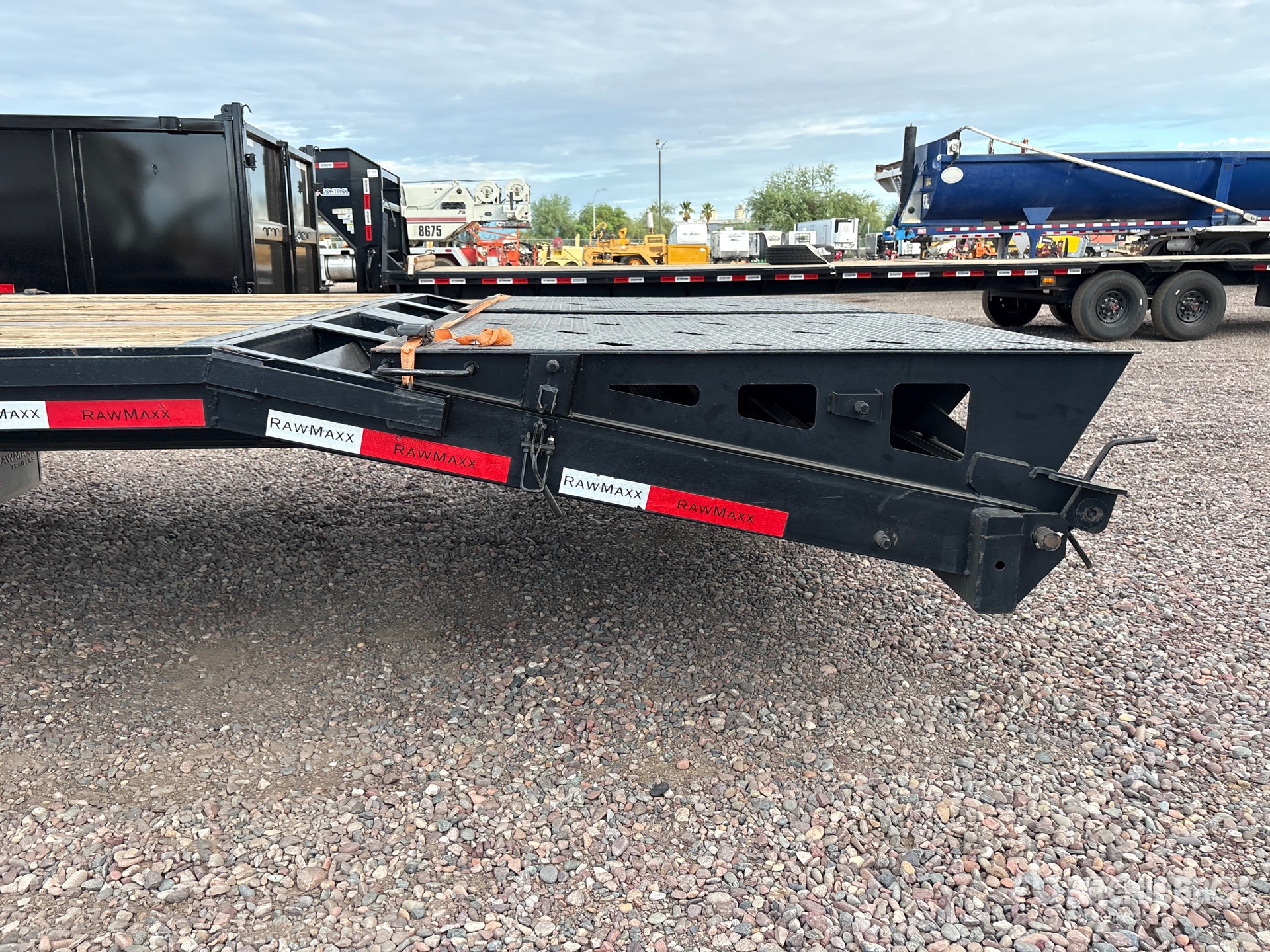 2024 Rawmaxx FDX-40-212KHYD