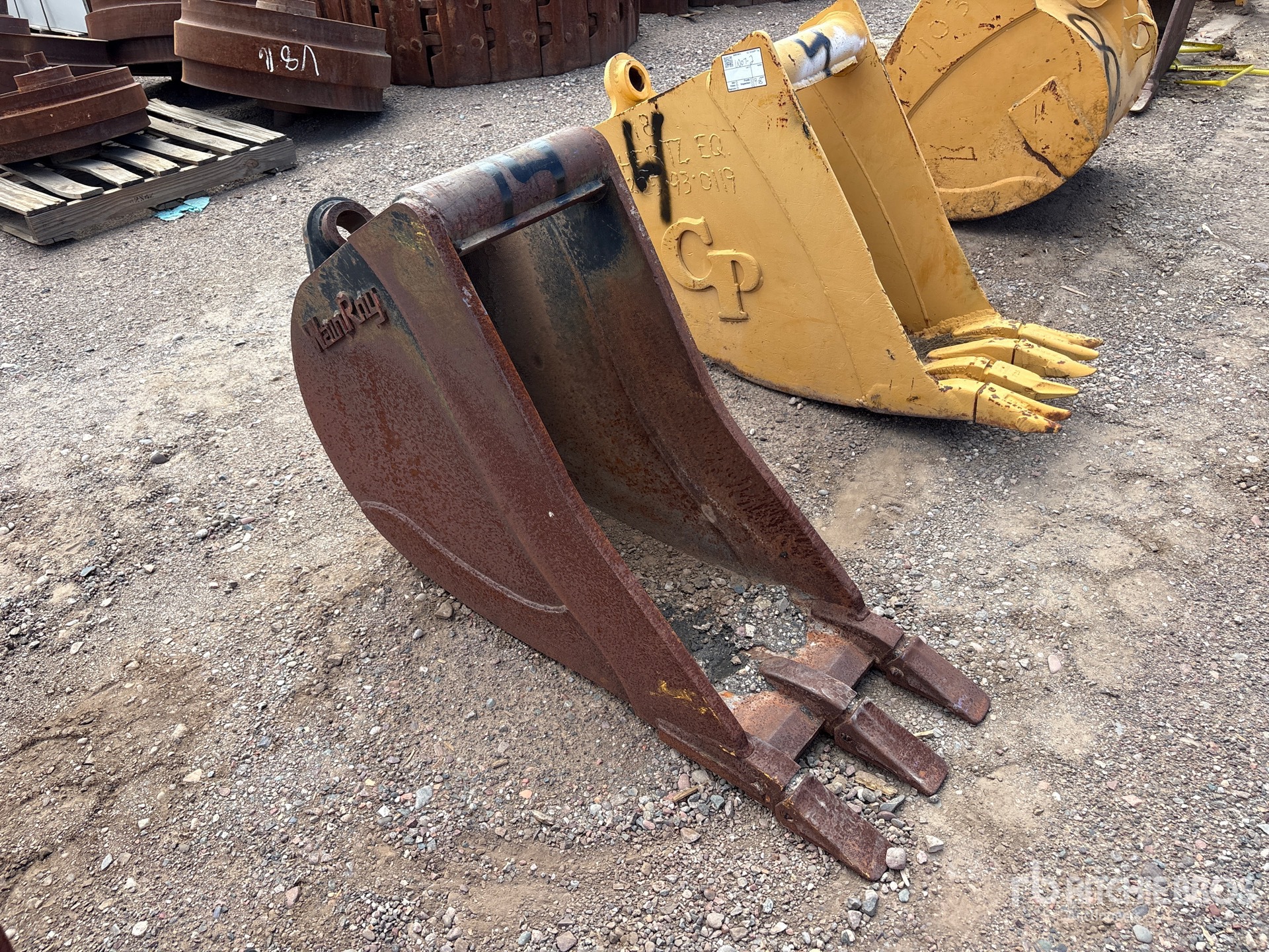 Wain Roy 16 in Q/C Digging