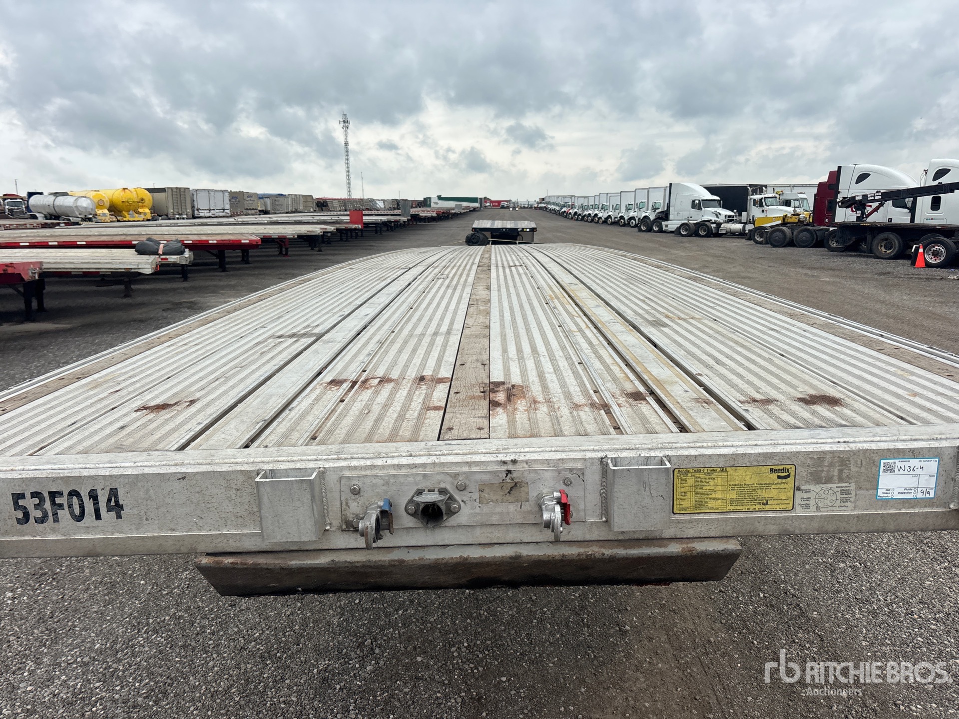 2015 Reitnouer 53ft T/A